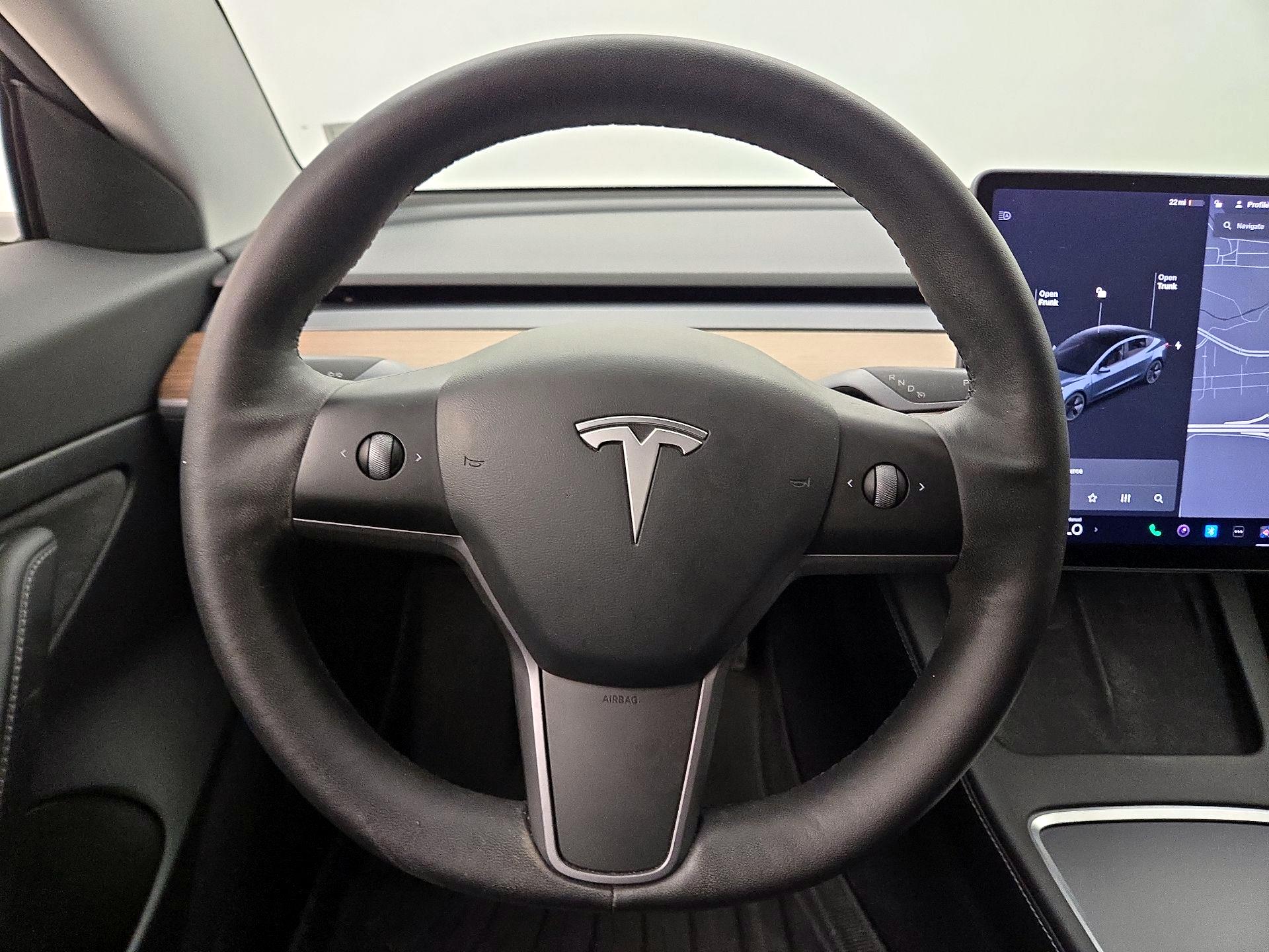 Thumbnail: 2021 Tesla Model 3 - 10