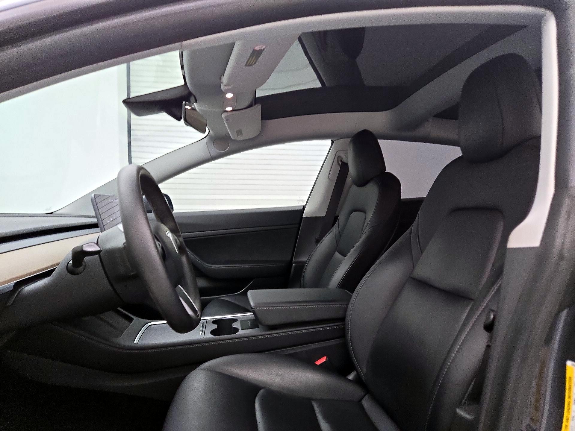 Thumbnail: 2021 Tesla Model 3 - 18