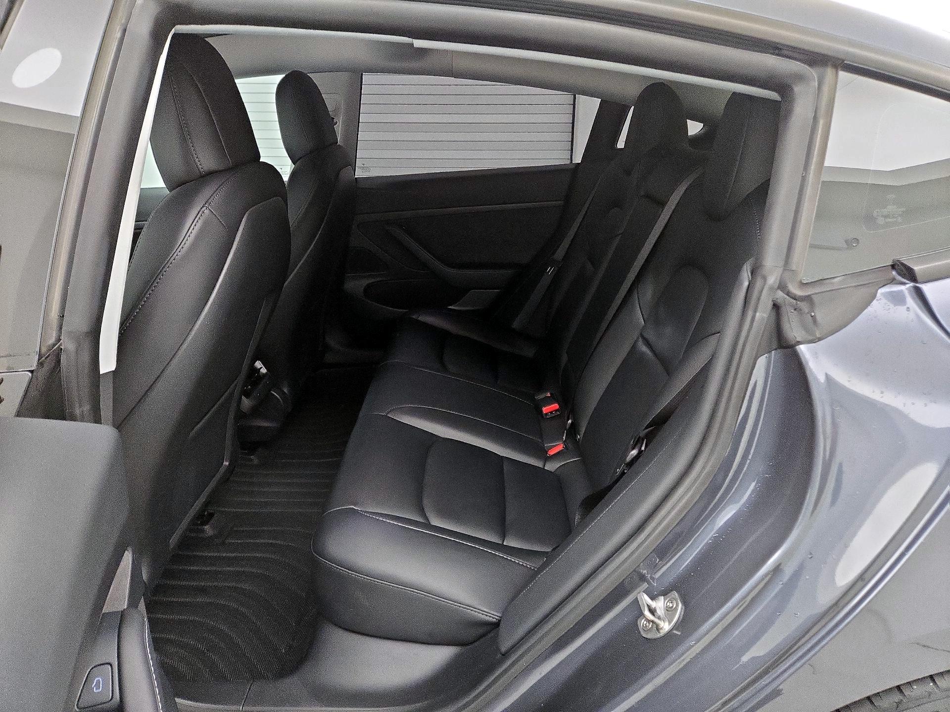 Thumbnail: 2021 Tesla Model 3 - 19