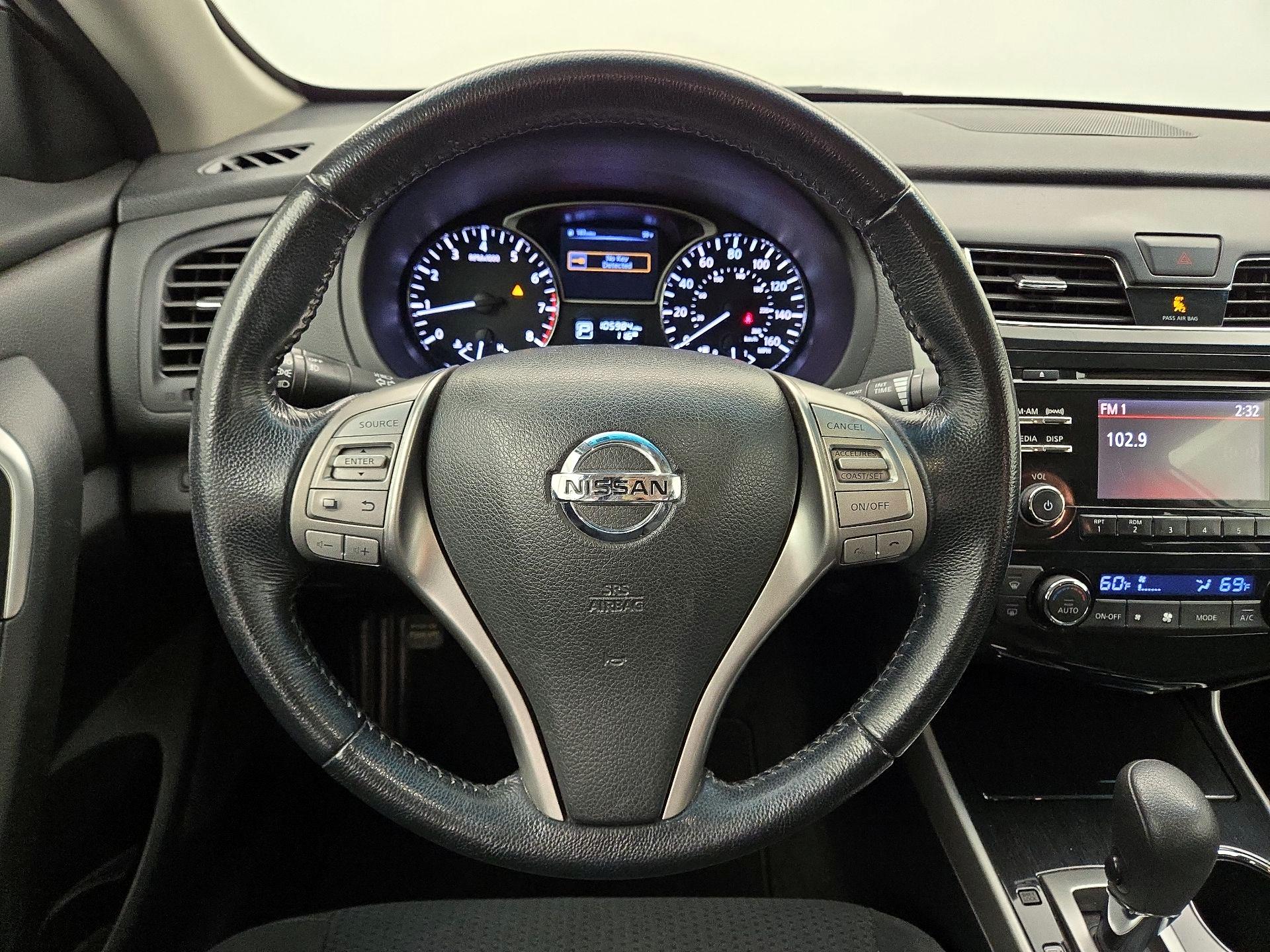 Thumbnail: 2014 Nissan Altima - 10