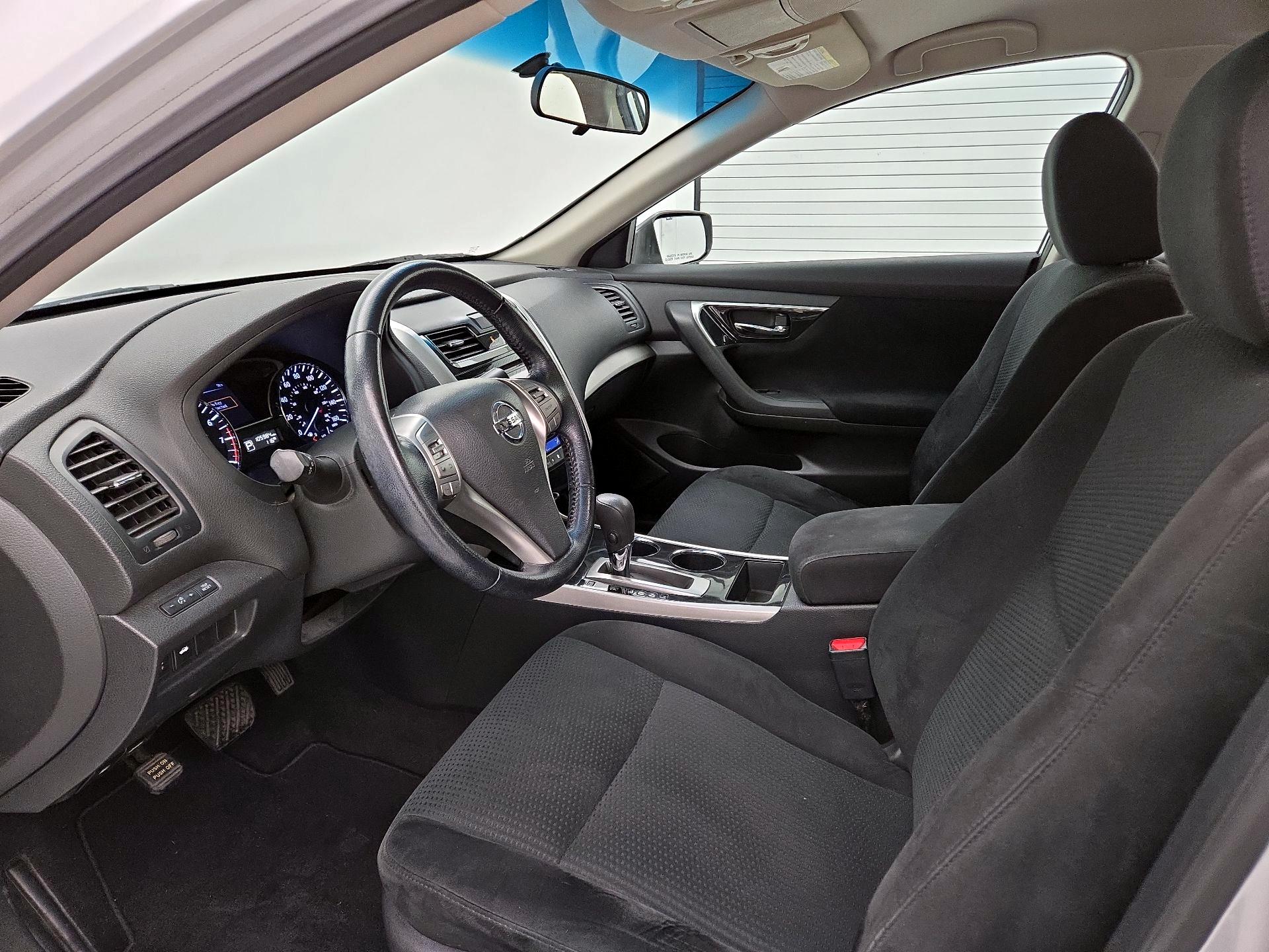 Thumbnail: 2014 Nissan Altima - 11