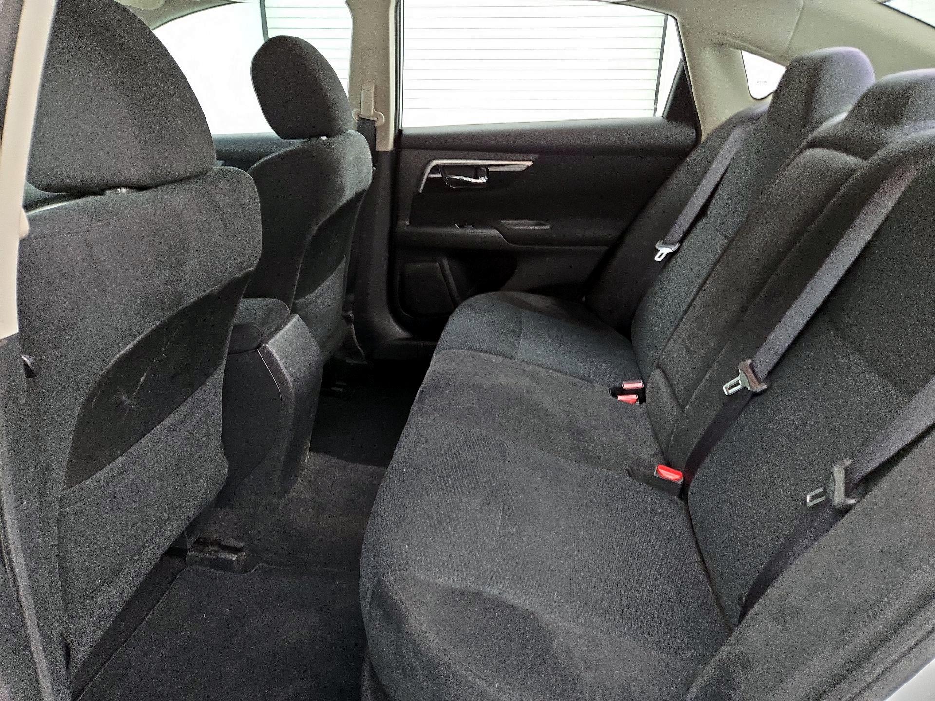 Thumbnail: 2014 Nissan Altima - 19