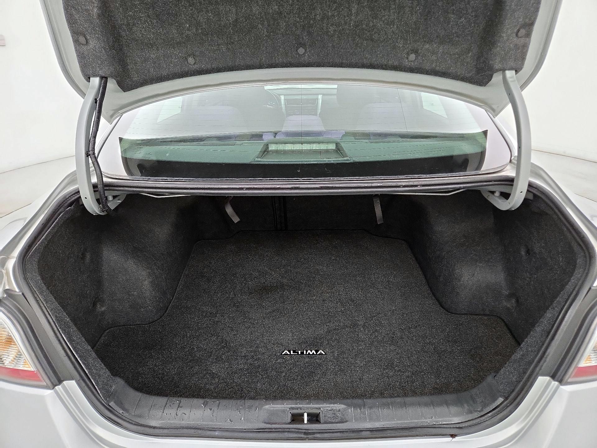 Thumbnail: 2014 Nissan Altima - 20