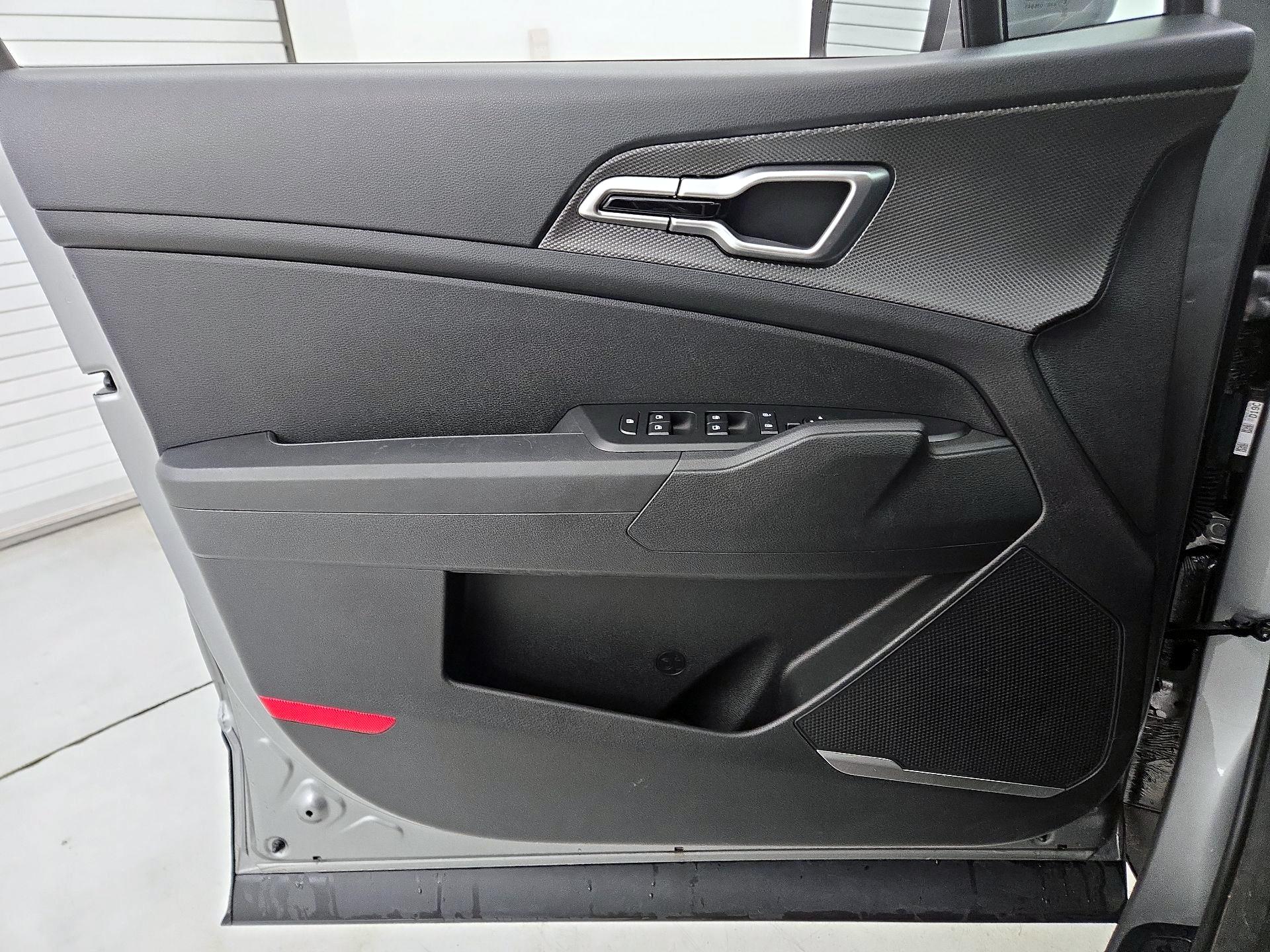 Thumbnail: 2024 Kia Sportage - 12