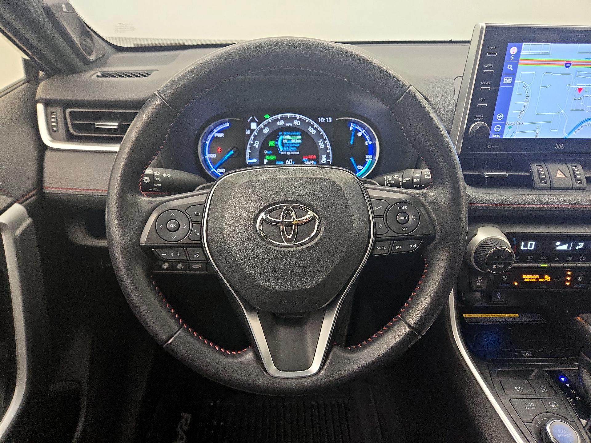 Thumbnail: 2021 Toyota RAV4 - 10