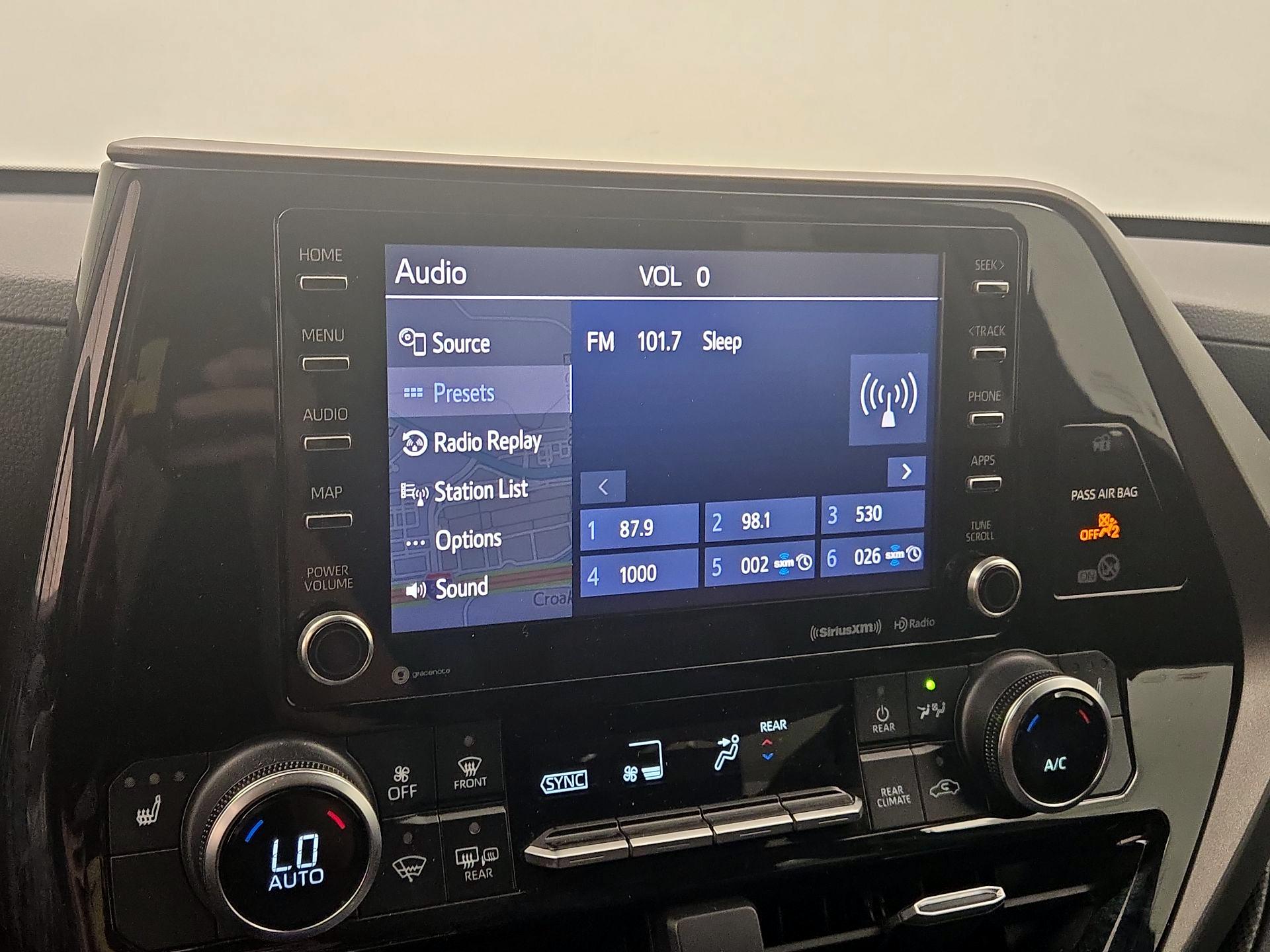 Thumbnail: 2020 Toyota Highlander - 16