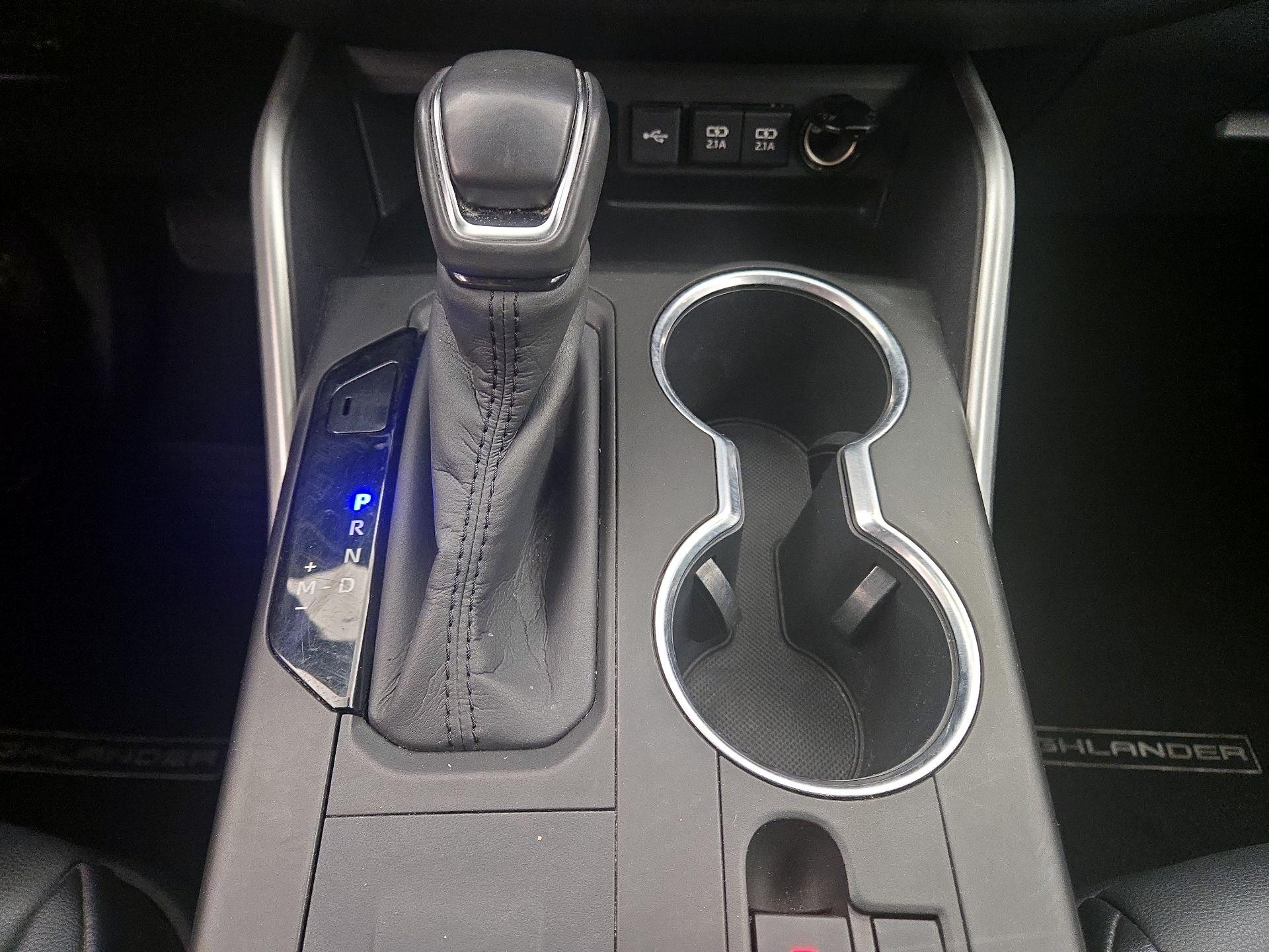 Thumbnail: 2020 Toyota Highlander - 18