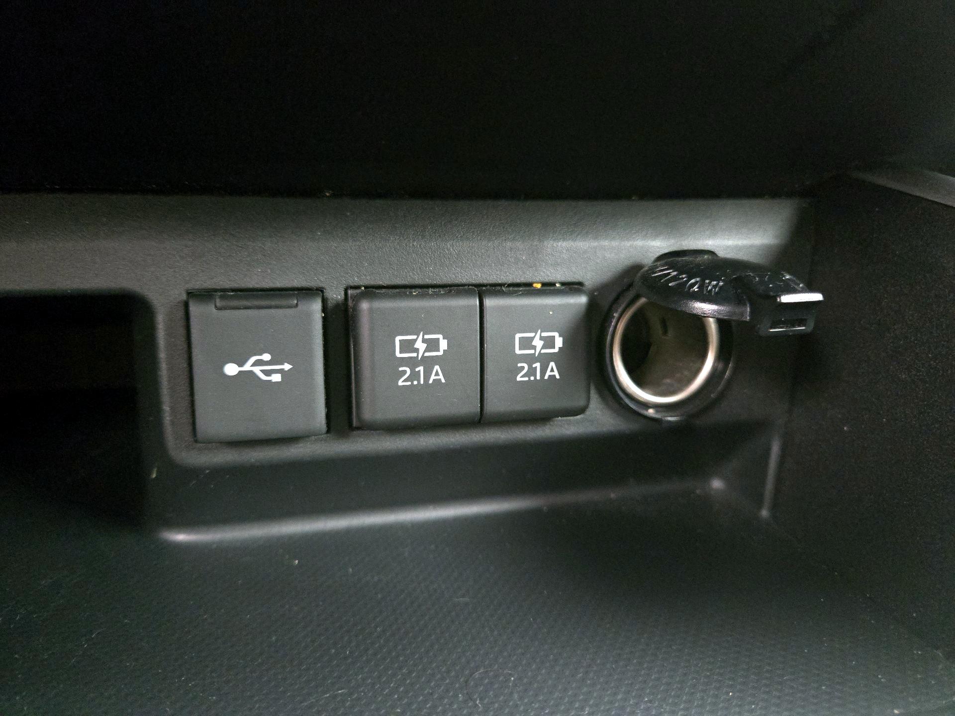 Thumbnail: 2020 Toyota Highlander - 19