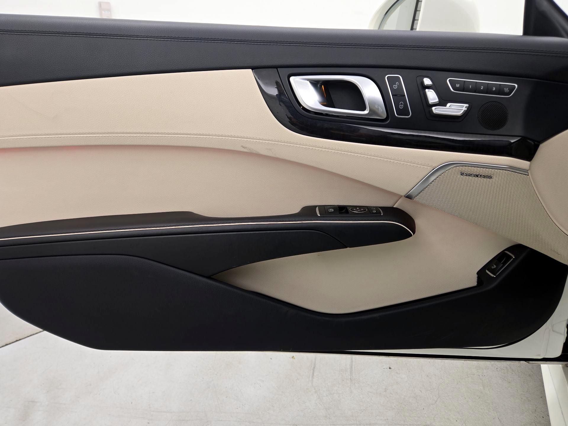 Thumbnail: 2017 Mercedes-Benz SL-Class - 12