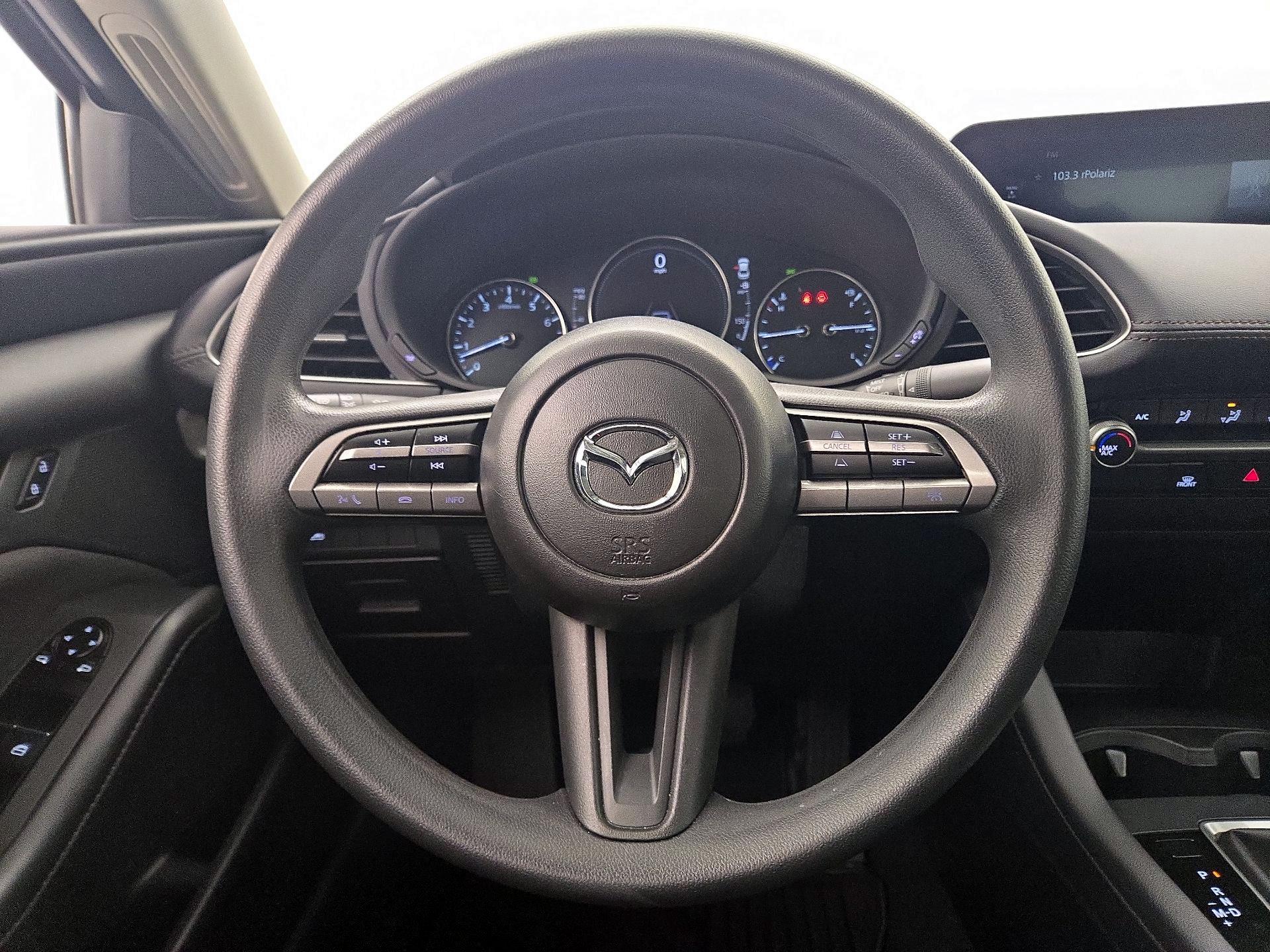 Thumbnail: 2022 Mazda Mazda3 - 10