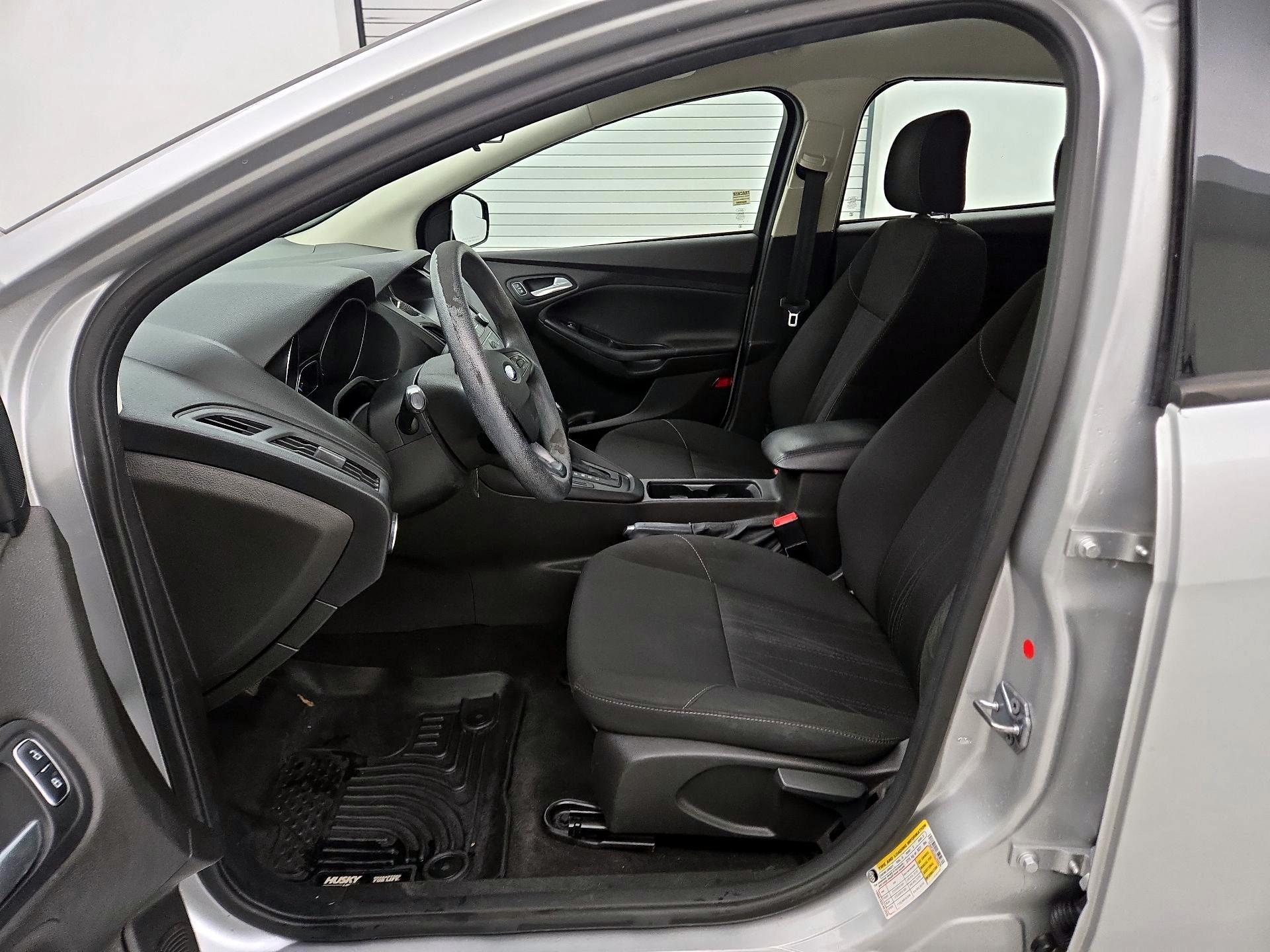 Thumbnail: 2016 Ford Focus - 11