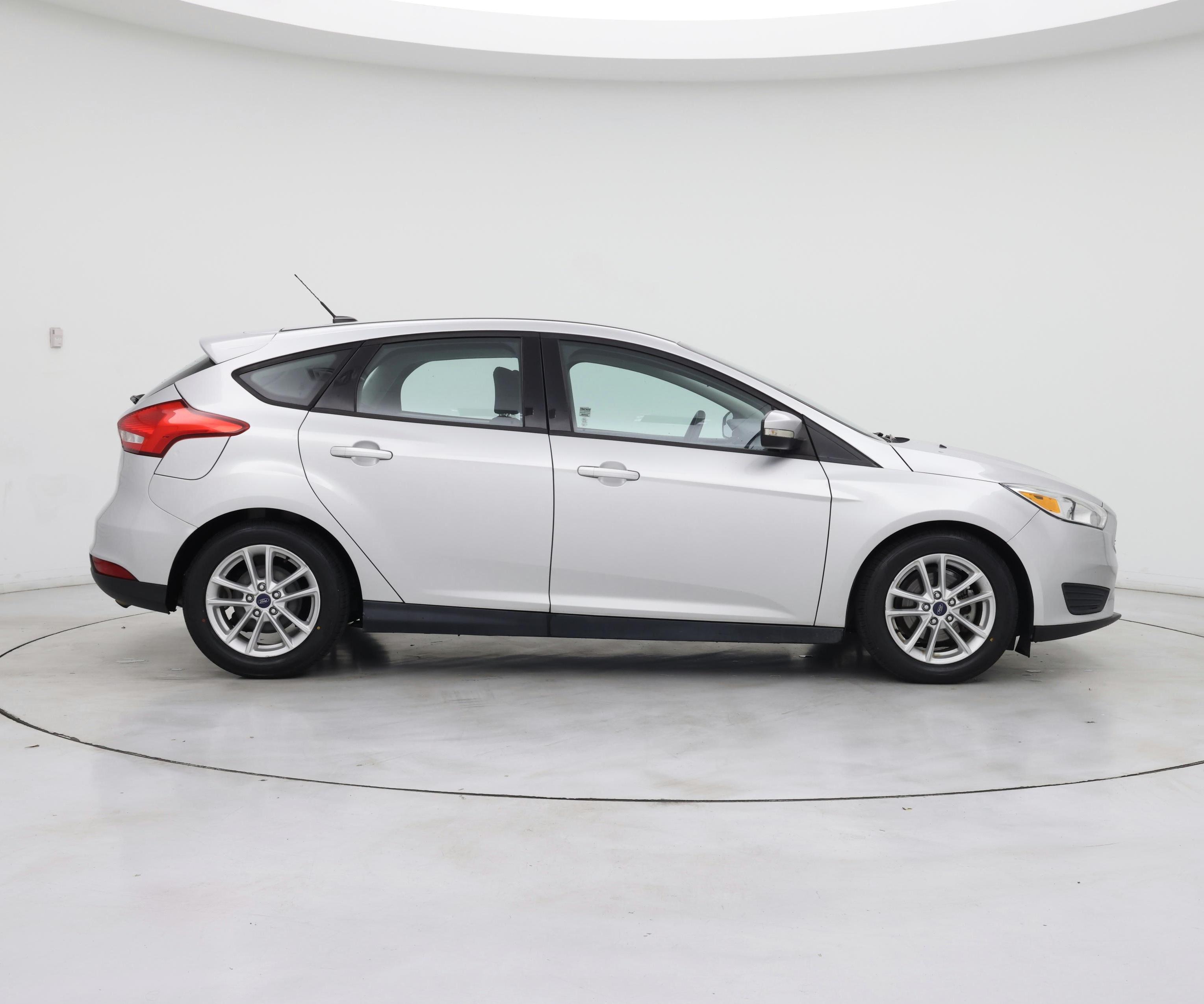 Thumbnail: 2016 Ford Focus - 7