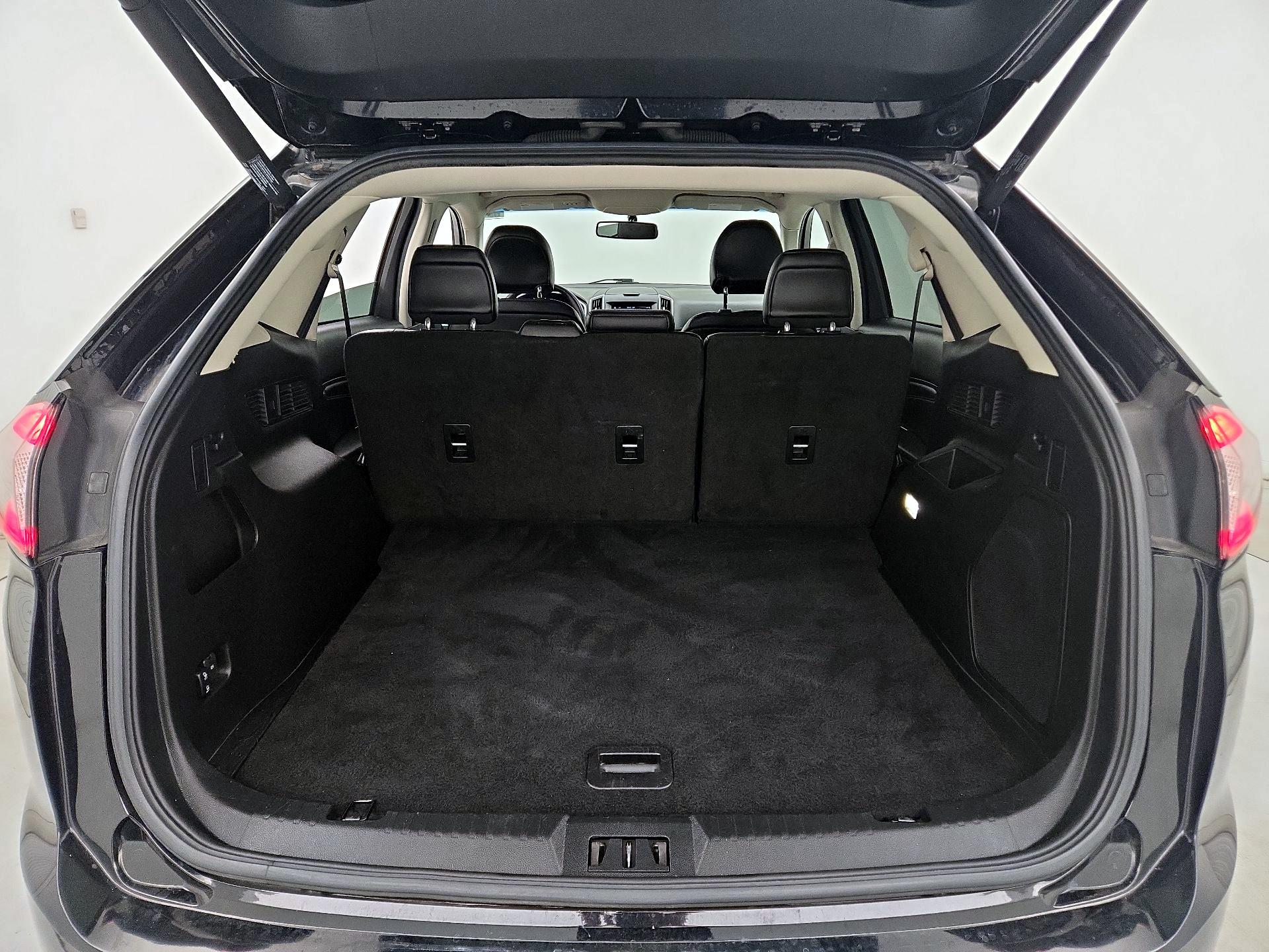 Thumbnail: 2017 Ford Edge - 20