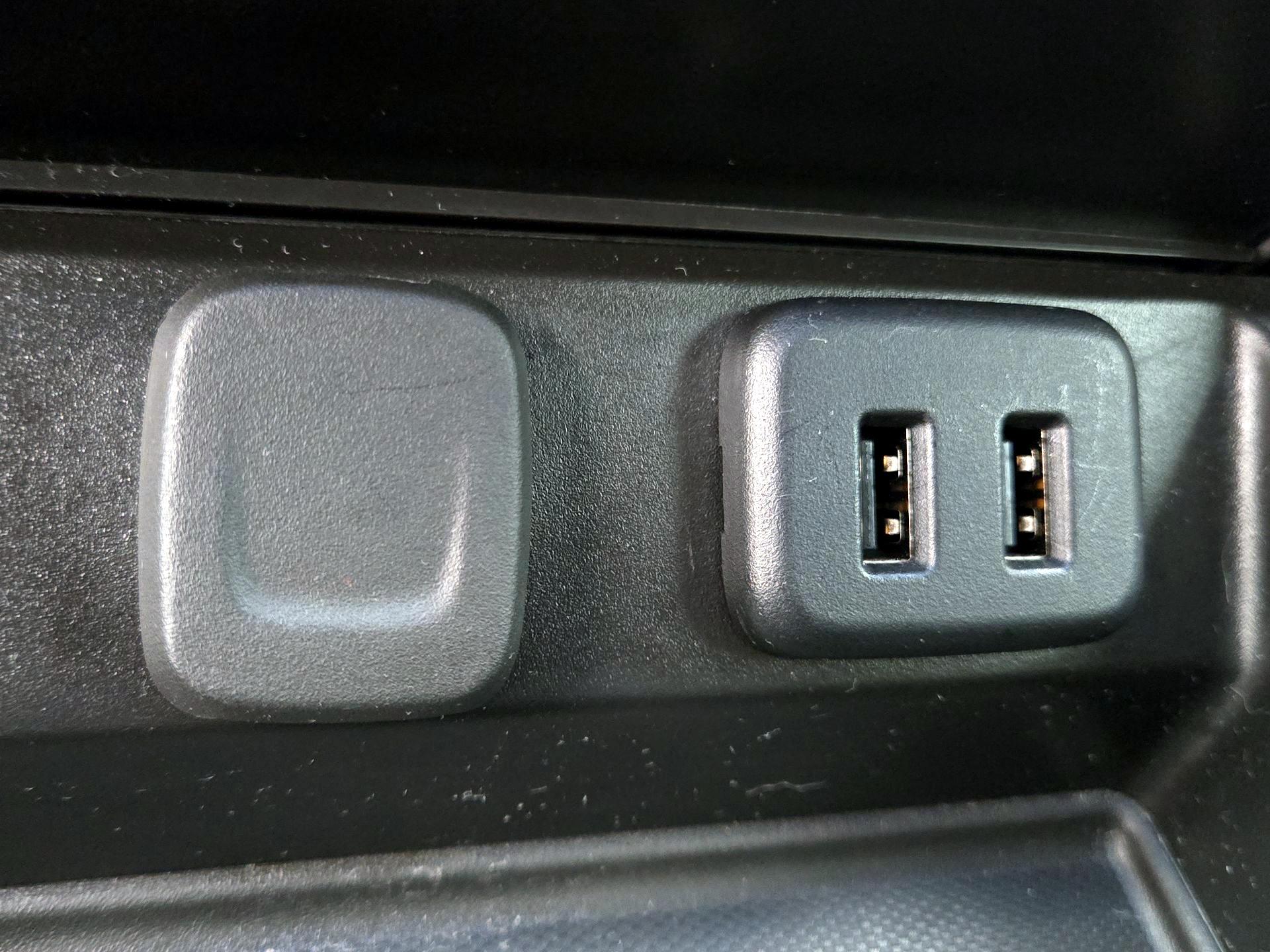 Thumbnail: 2019 GMC Yukon - 18