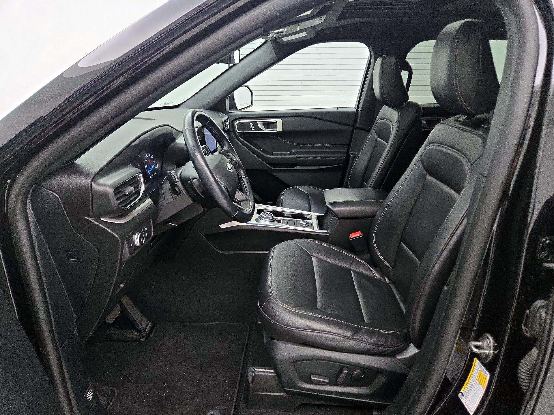 Thumbnail: 2020 Ford Explorer - 11