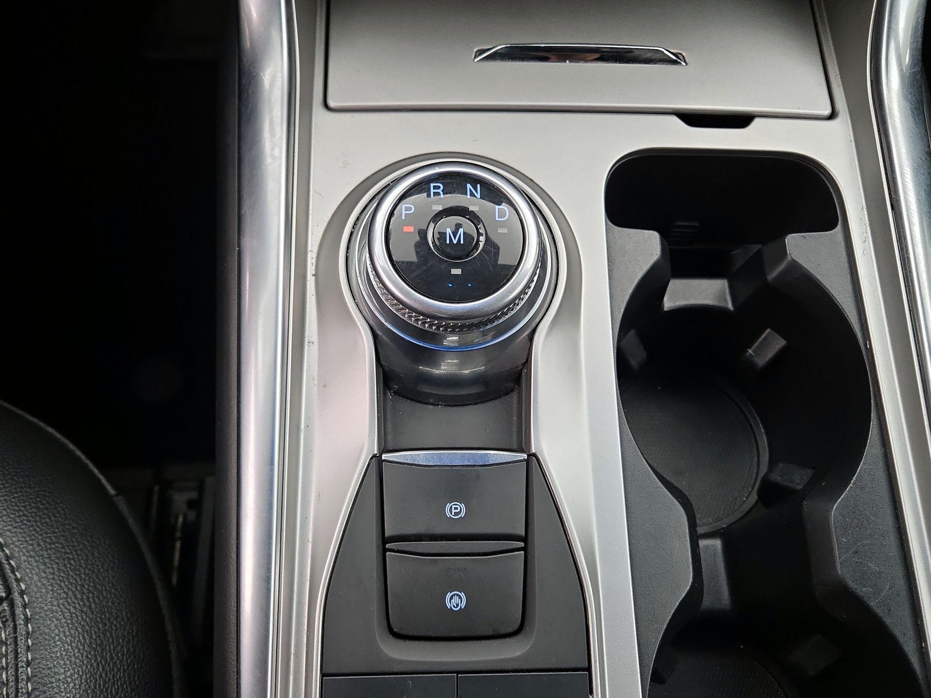 Thumbnail: 2020 Ford Explorer - 18