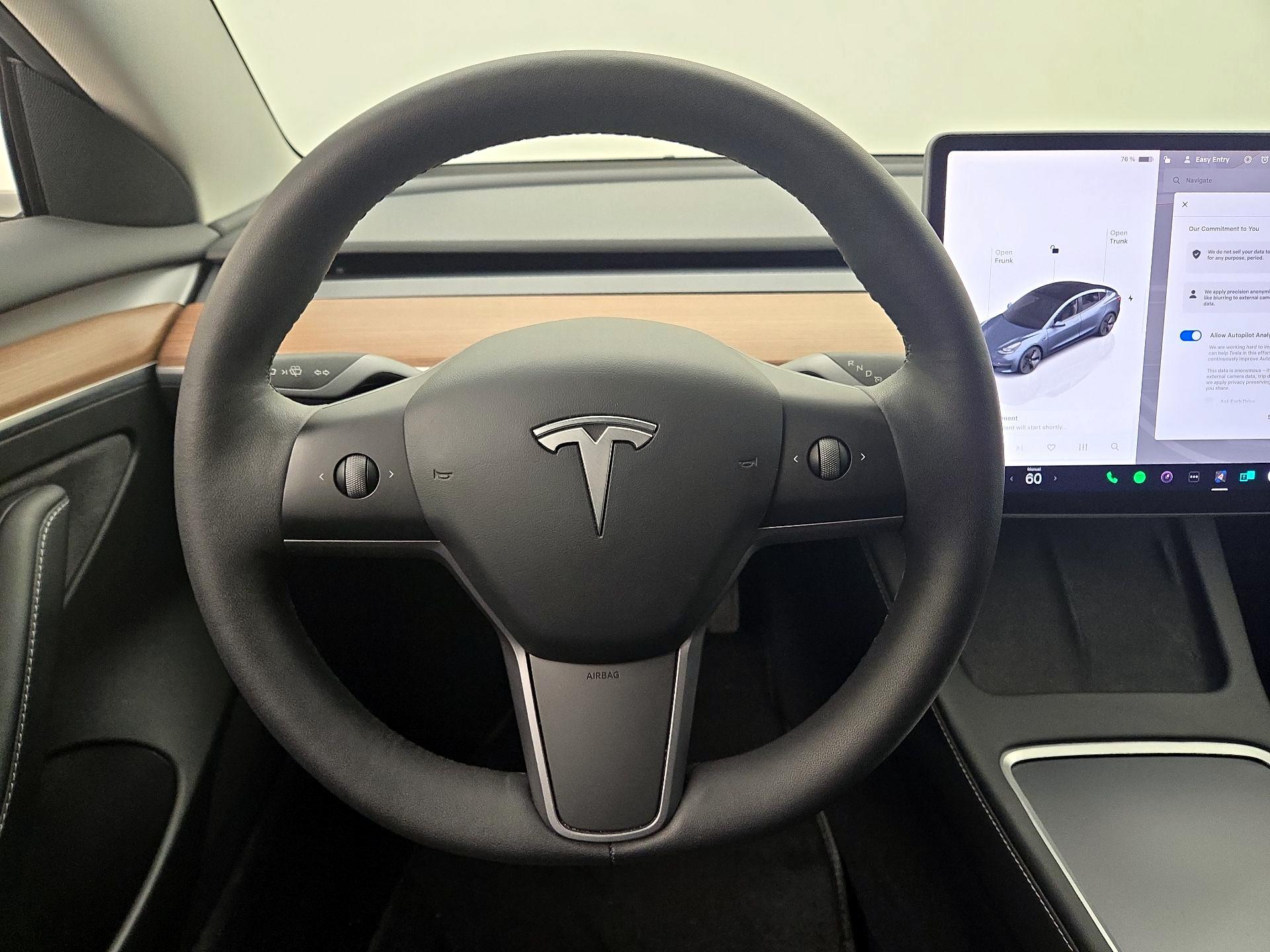 Thumbnail: 2023 Tesla Model 3 - 10