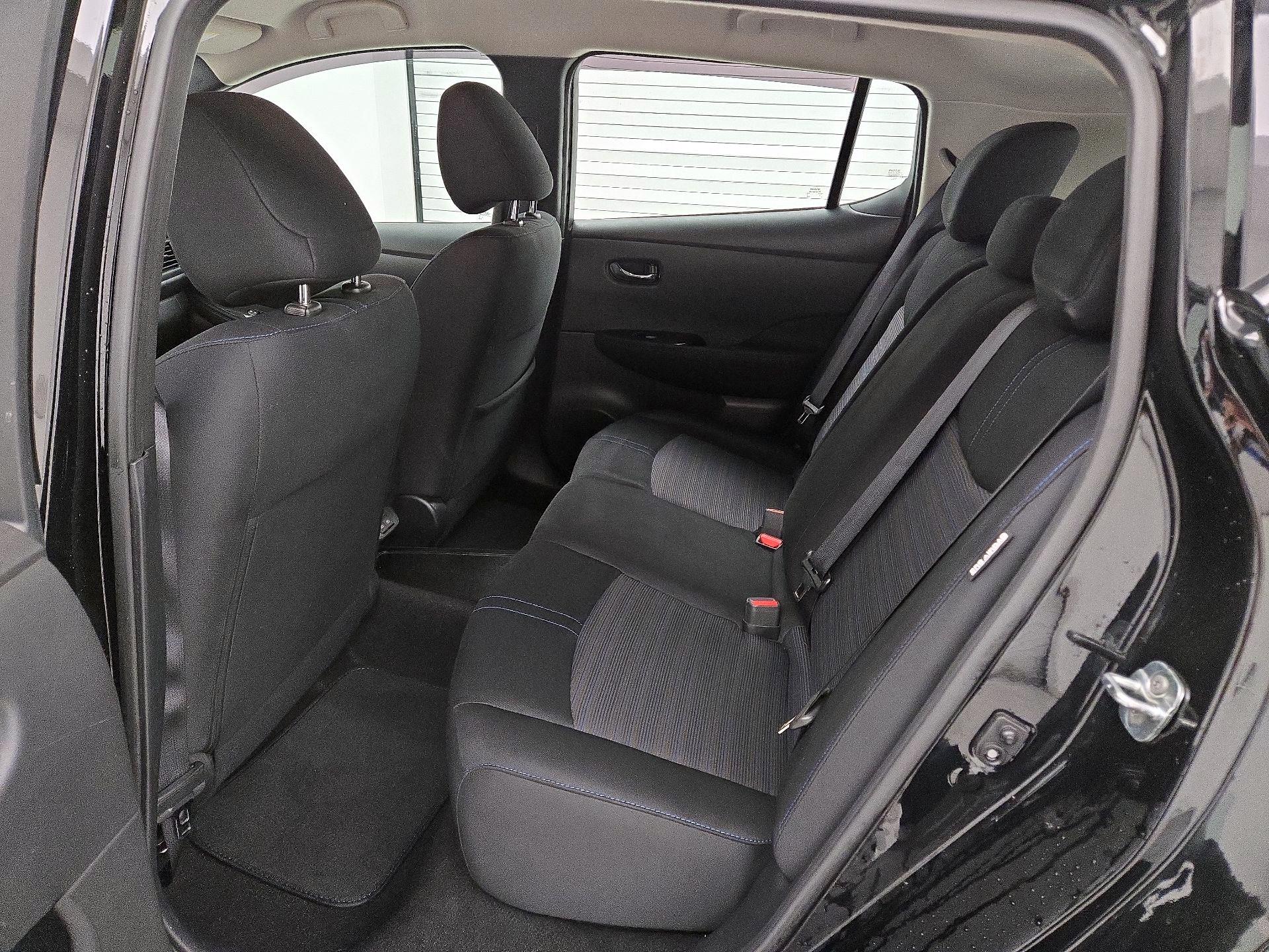 Thumbnail: 2022 Nissan Leaf - 20