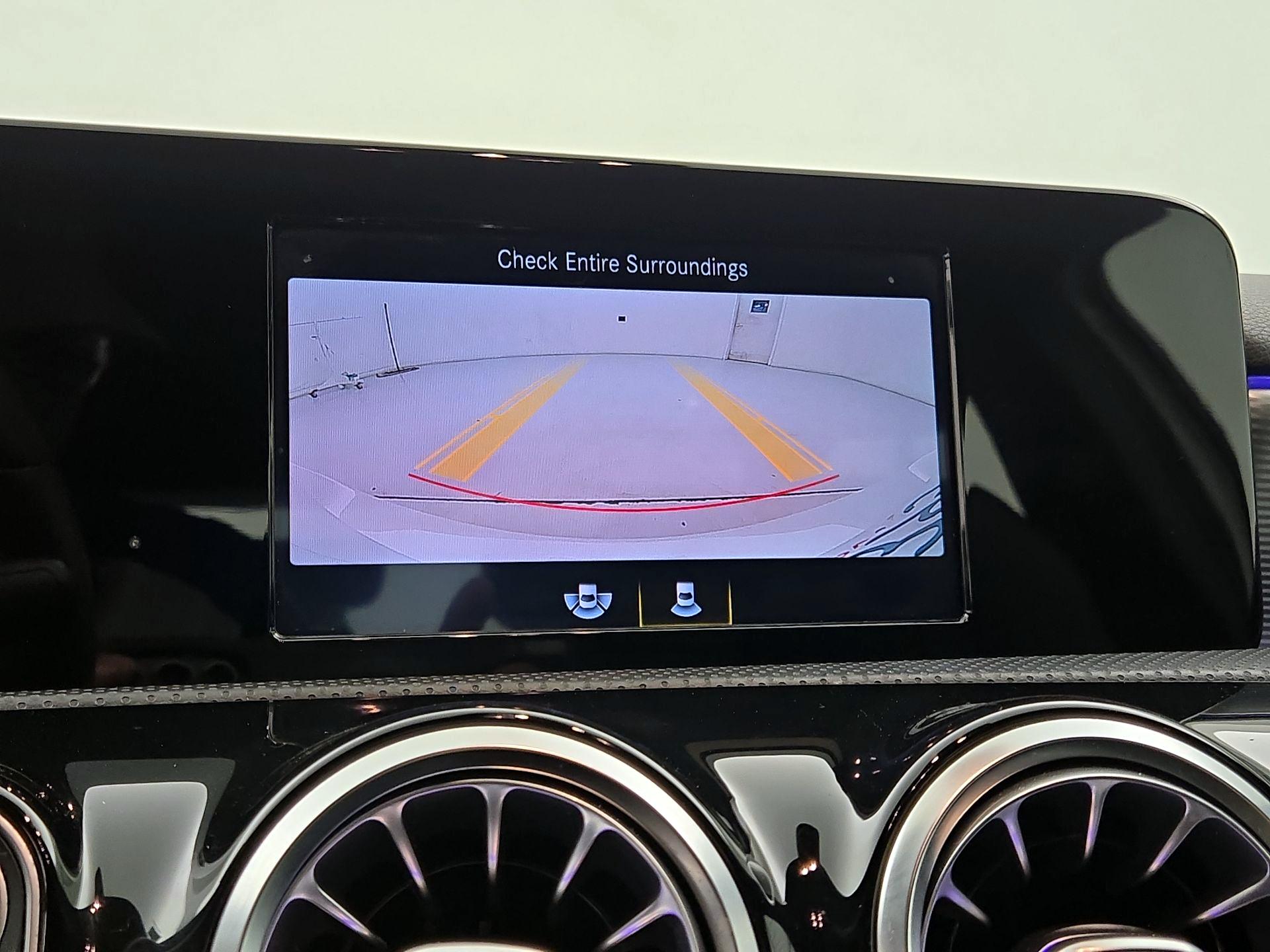 Thumbnail: 2020 Mercedes-Benz A-Class - 14