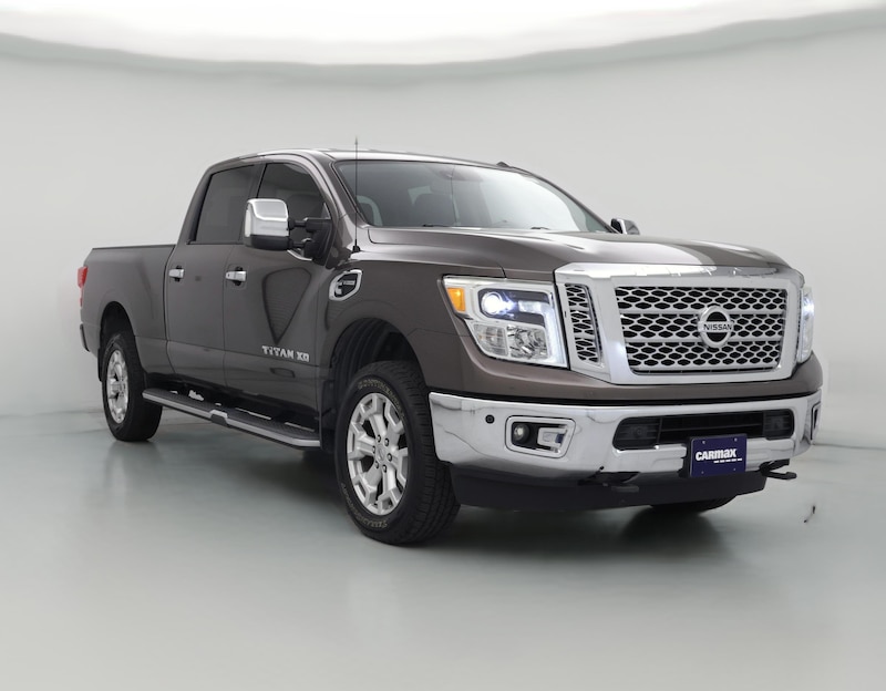 2017 Nissan Titan XD SL
