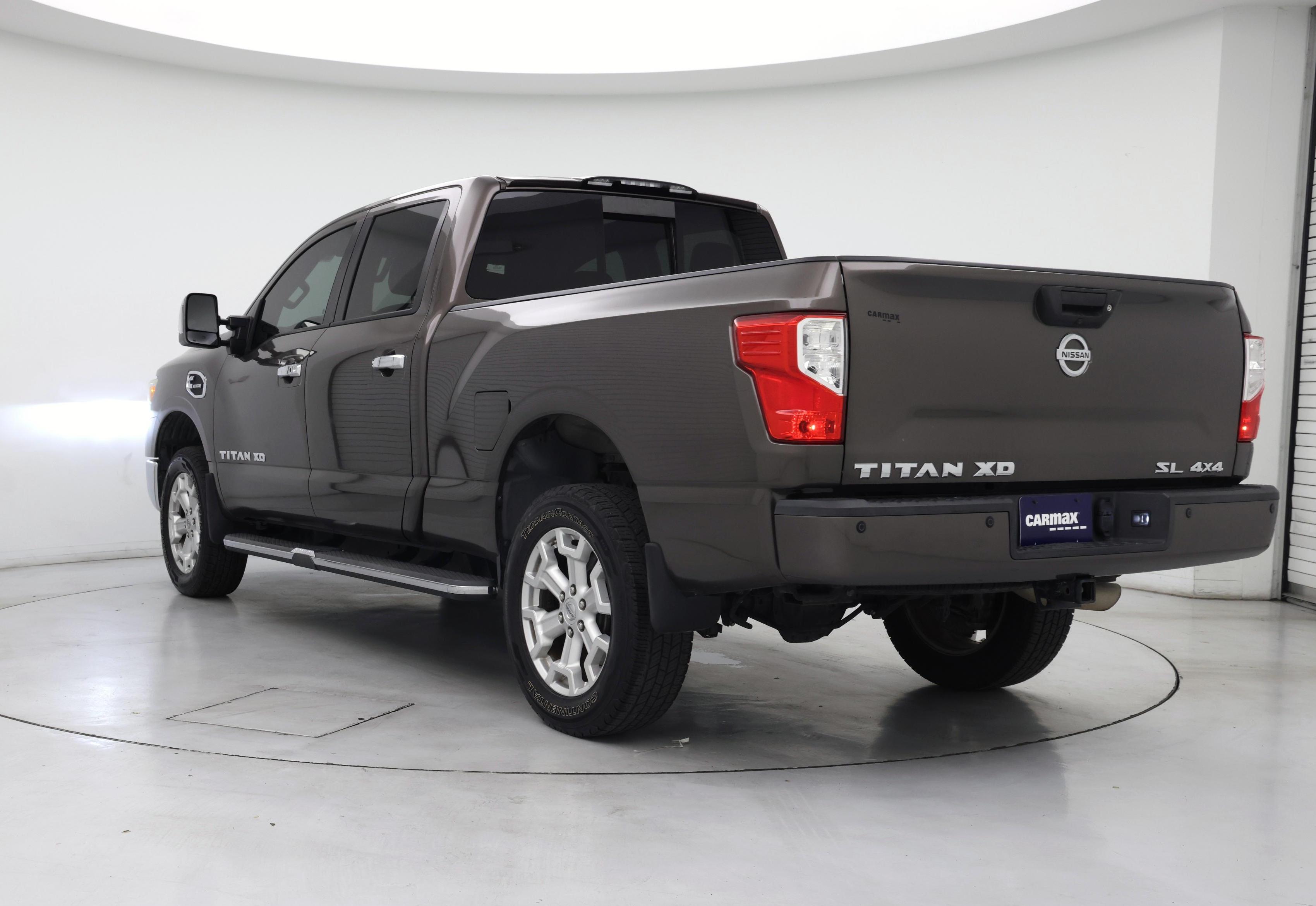 Thumbnail: 2017 Nissan Titan - 2