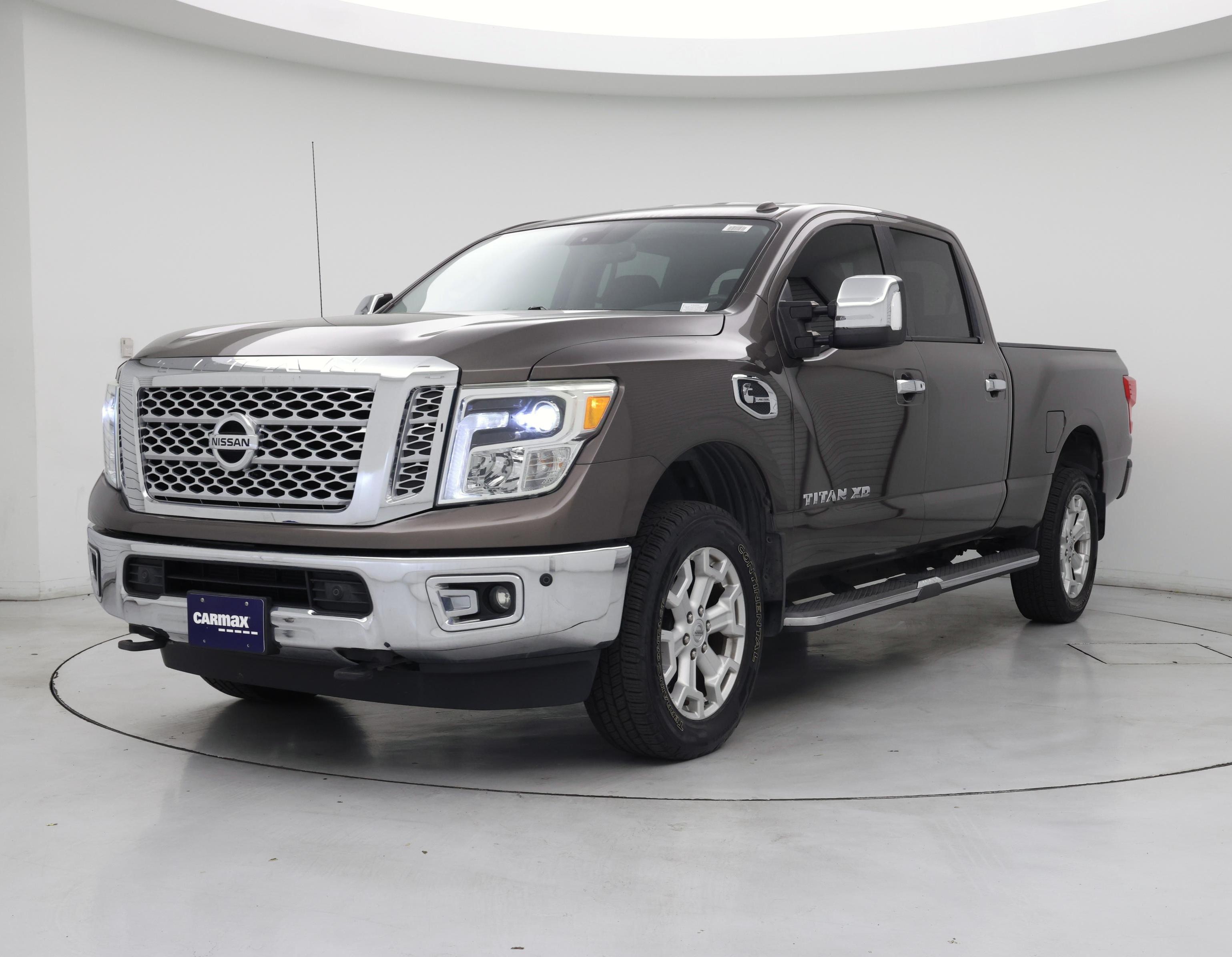 Thumbnail: 2017 Nissan Titan - 4
