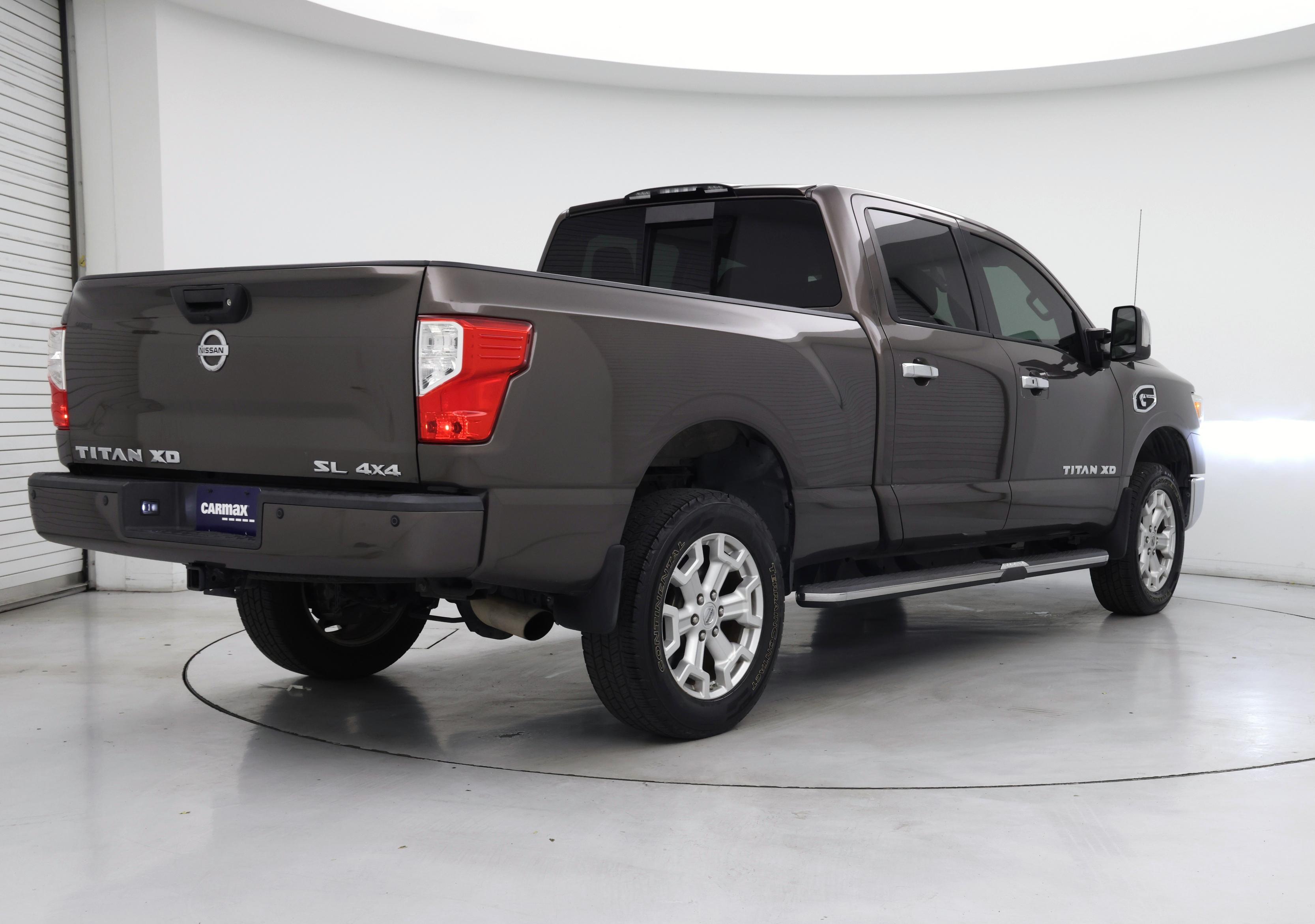 Thumbnail: 2017 Nissan Titan - 8
