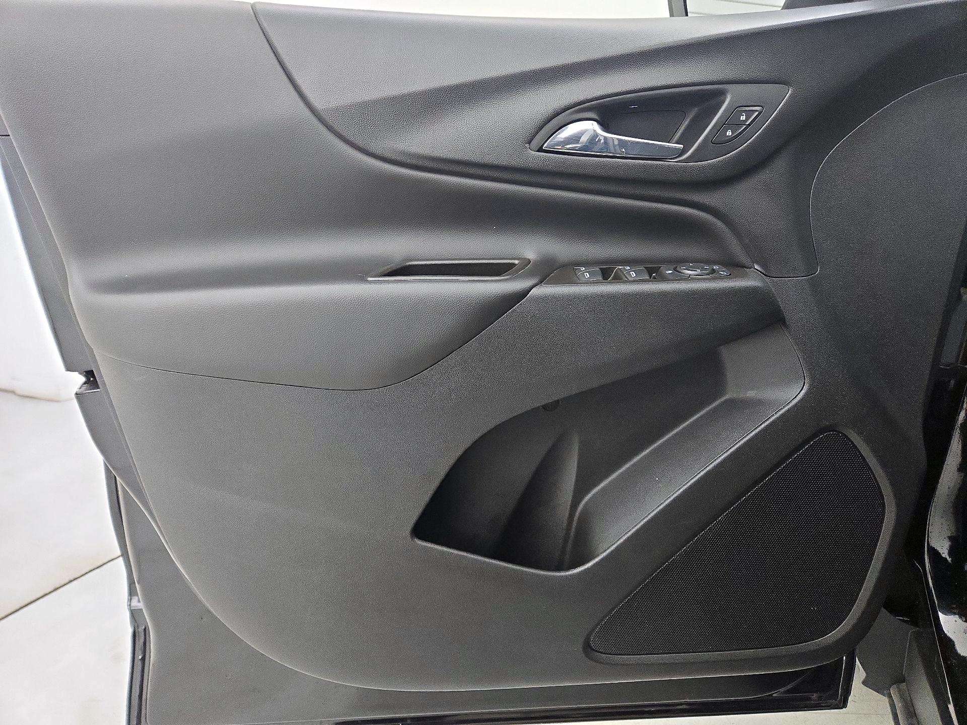 Thumbnail: 2021 Chevrolet Equinox - 12