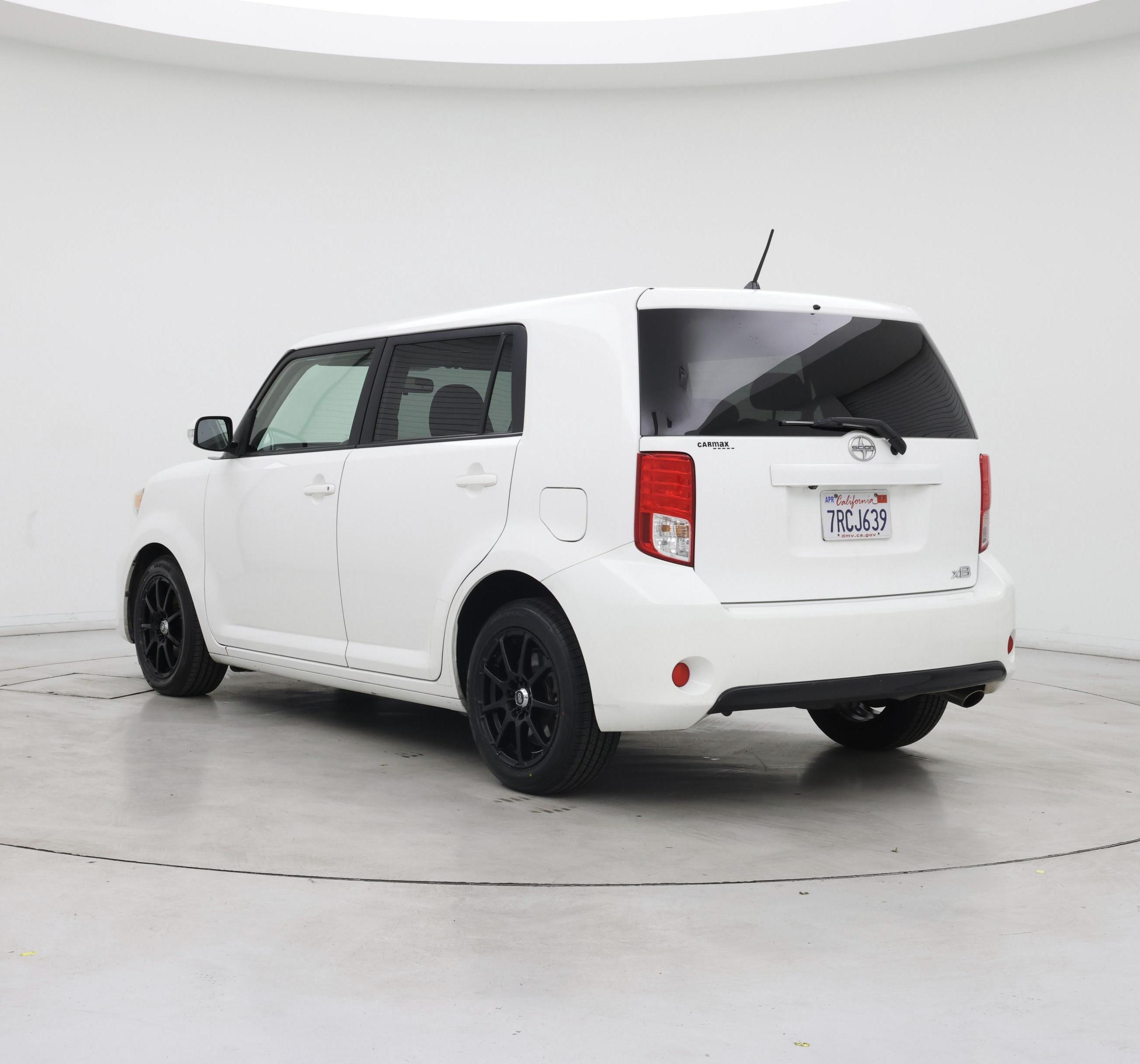Thumbnail: 2015 Scion xB - 2