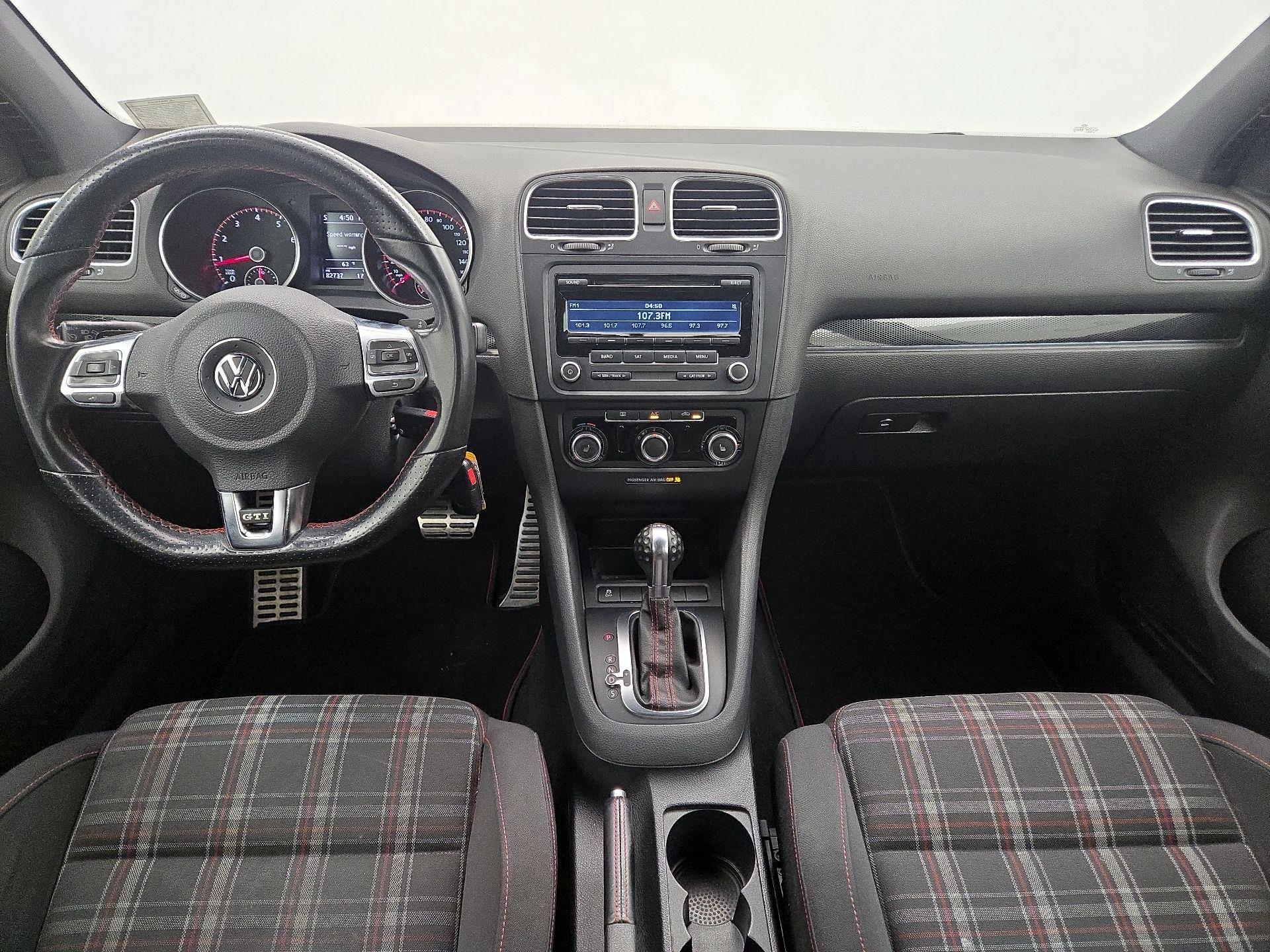 Thumbnail: 2014 Volkswagen Golf - 9