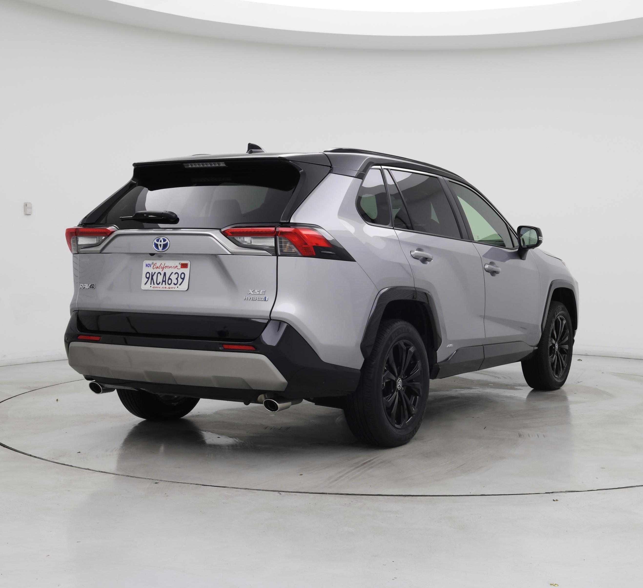 Thumbnail: 2024 Toyota RAV4 - 8