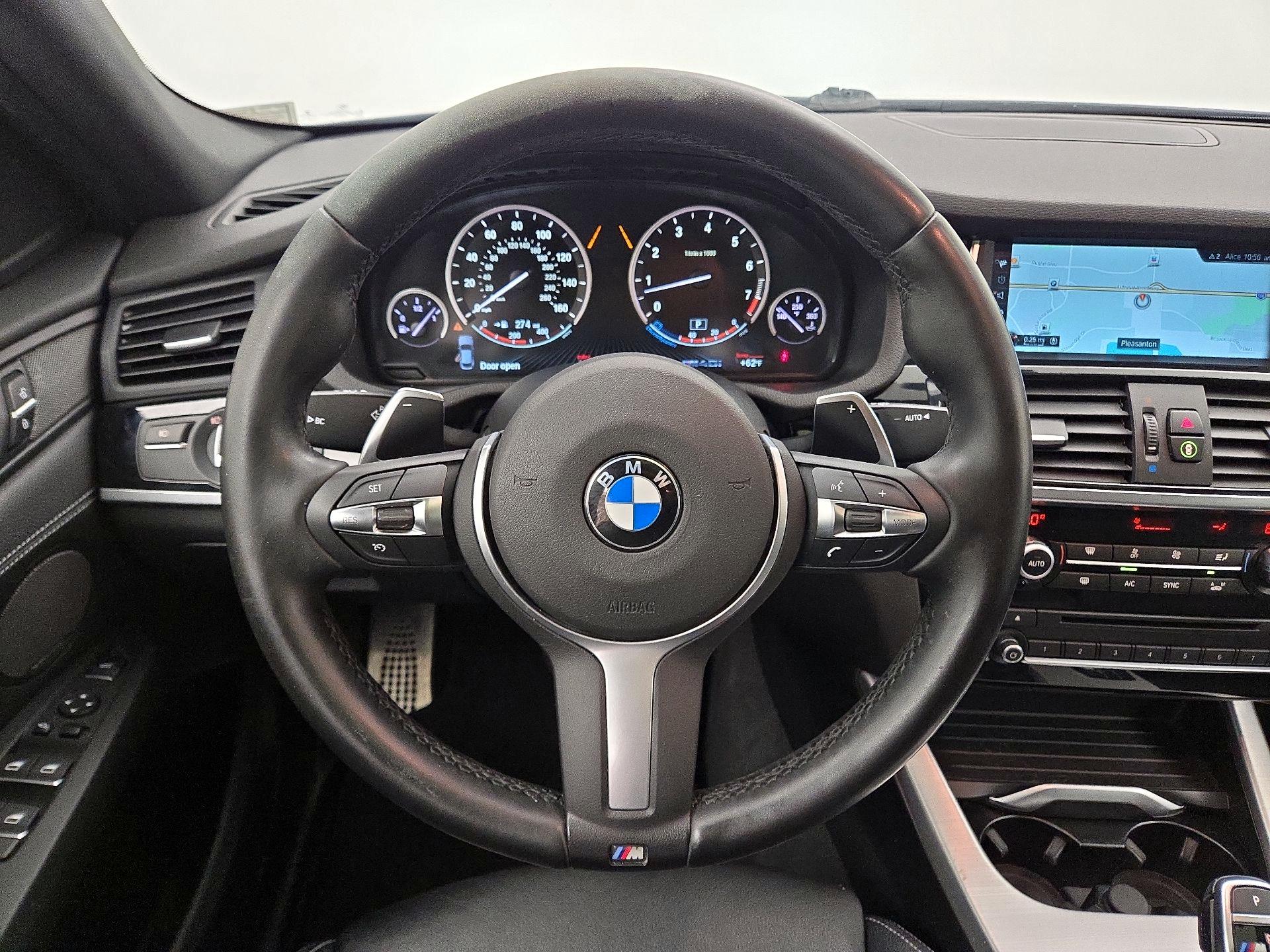 Thumbnail: 2017 BMW X4 - 10