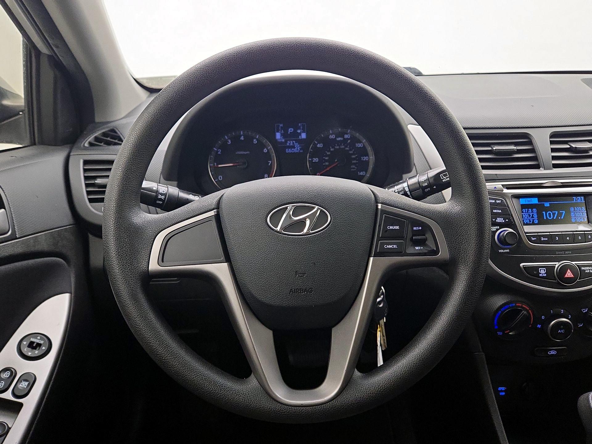 Thumbnail: 2017 Hyundai Accent - 10