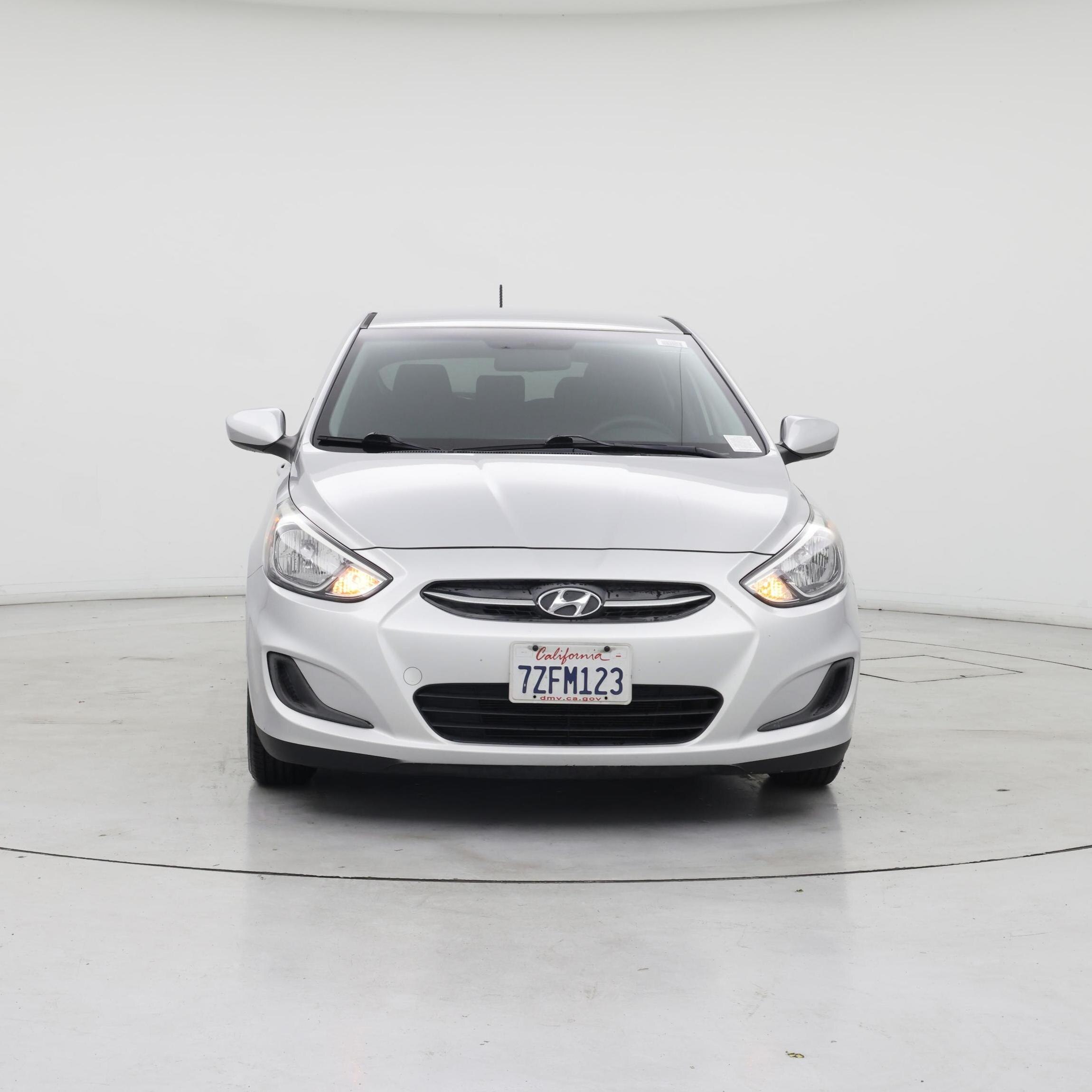 Thumbnail: 2017 Hyundai Accent - 5