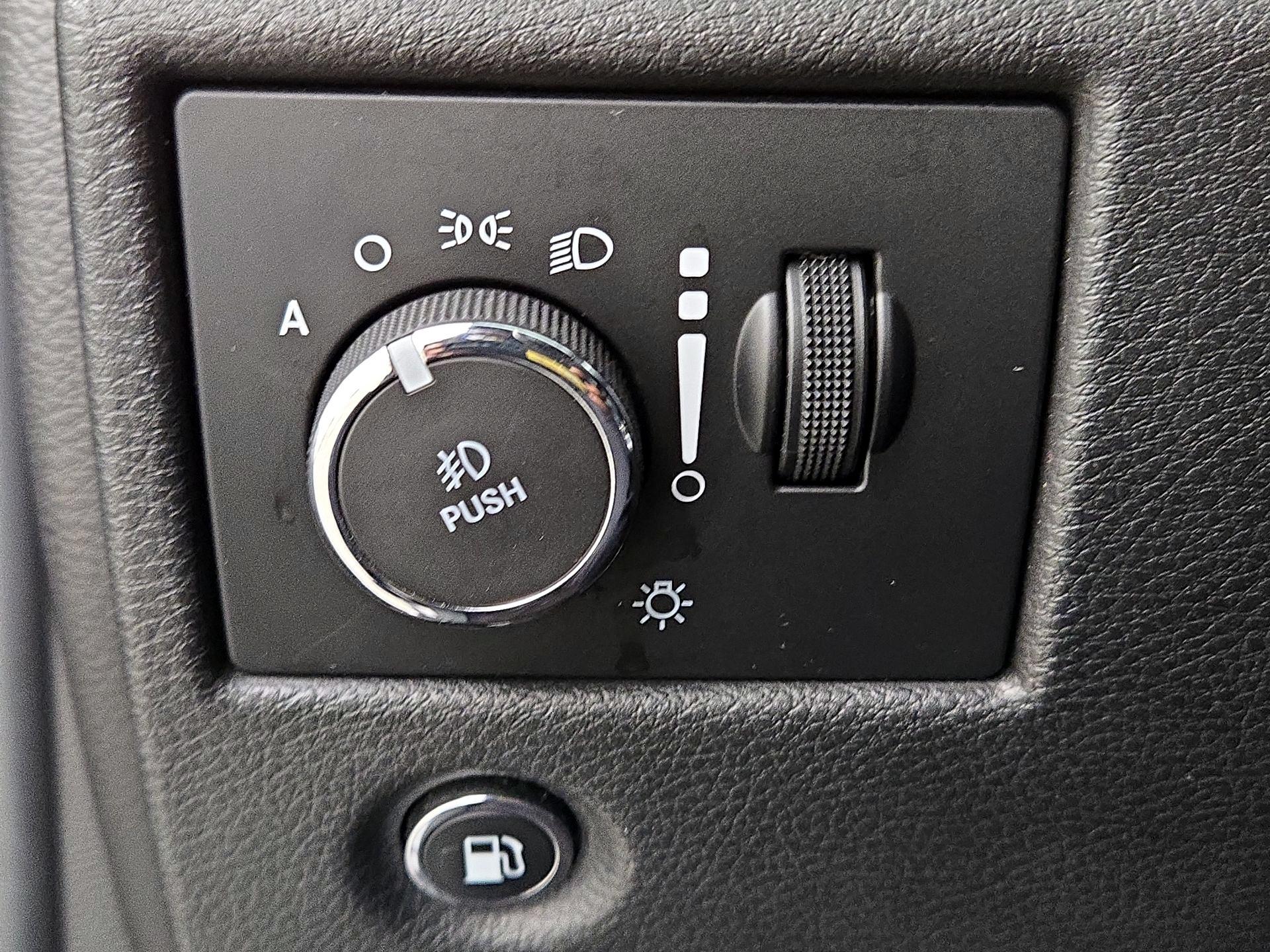 Thumbnail: 2018 Jeep Grand Cherokee - 13