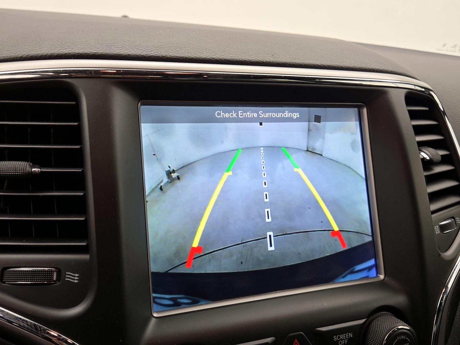 Thumbnail: 2018 Jeep Grand Cherokee - 14