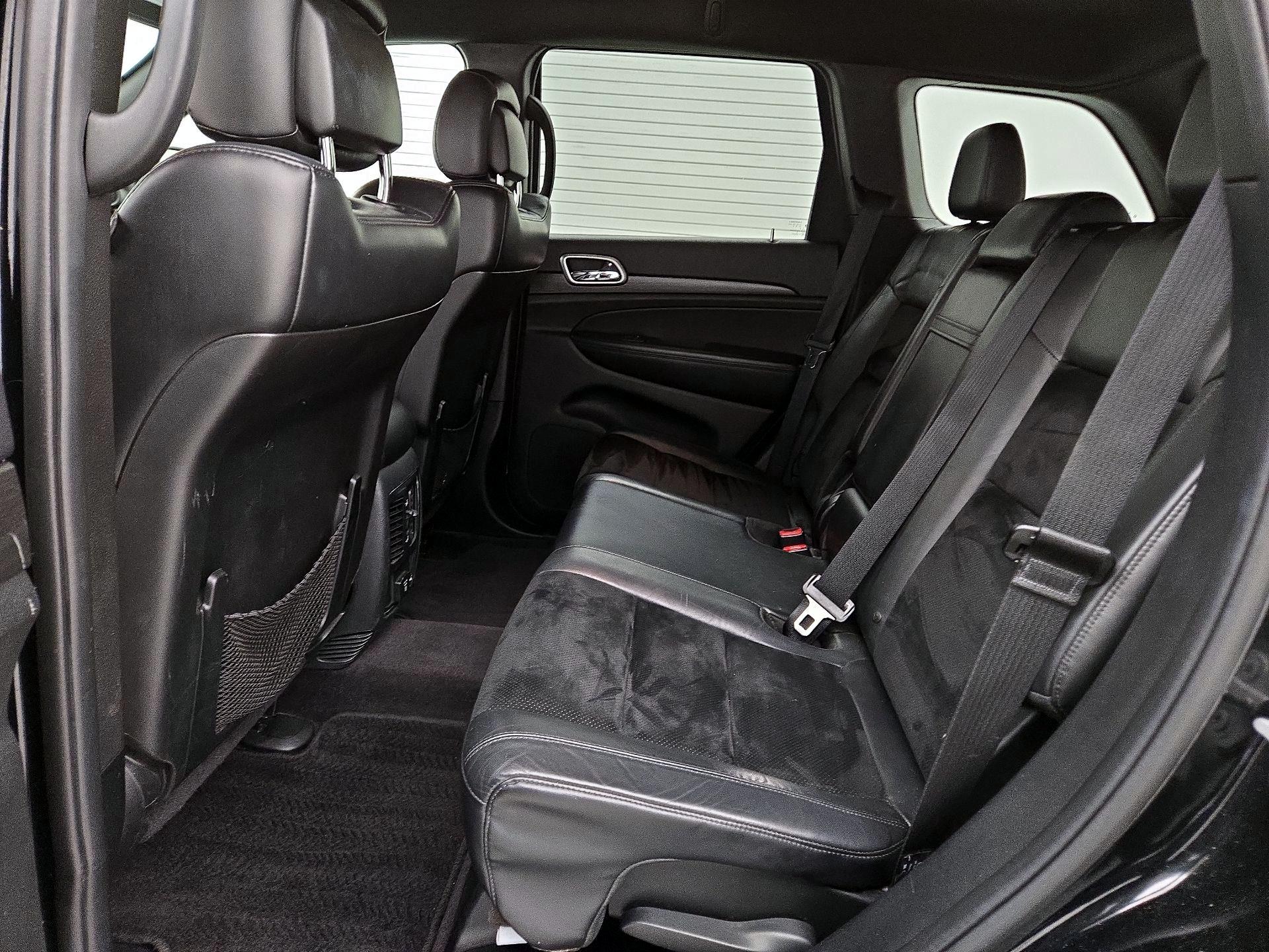 Thumbnail: 2018 Jeep Grand Cherokee - 19