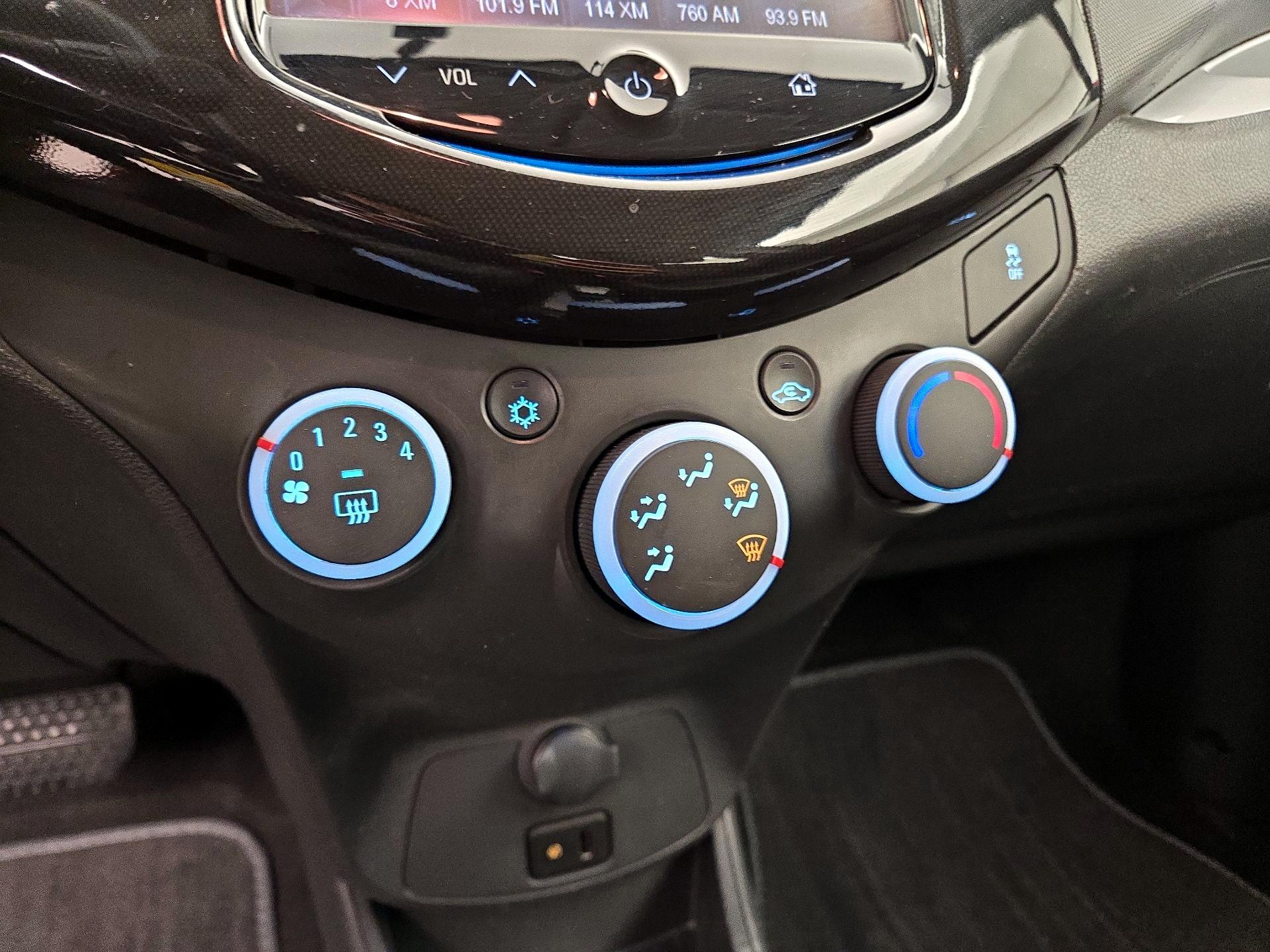 Thumbnail: 2015 Chevrolet Spark - 15