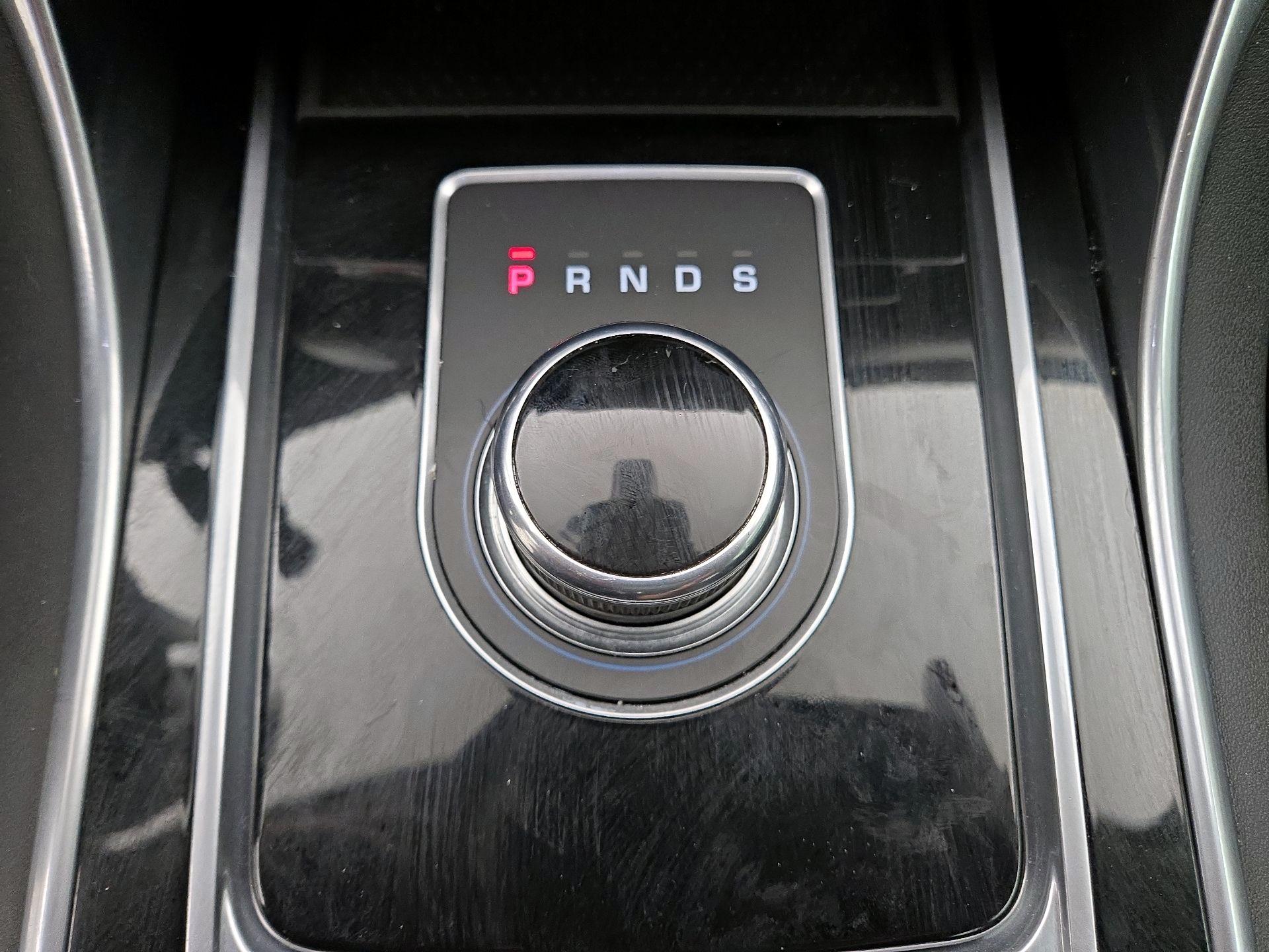 Thumbnail: 2017 Jaguar XF - 18