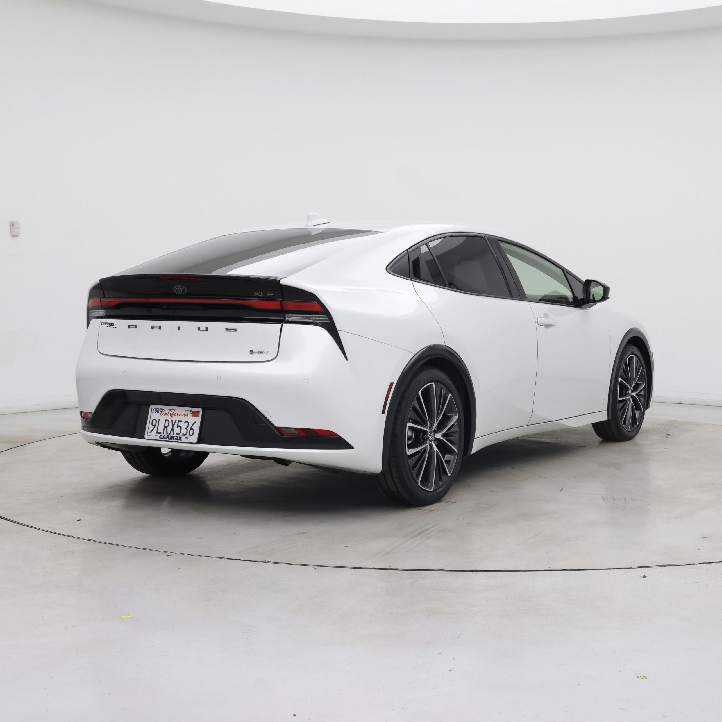 Thumbnail: 2023 Toyota Prius - 8