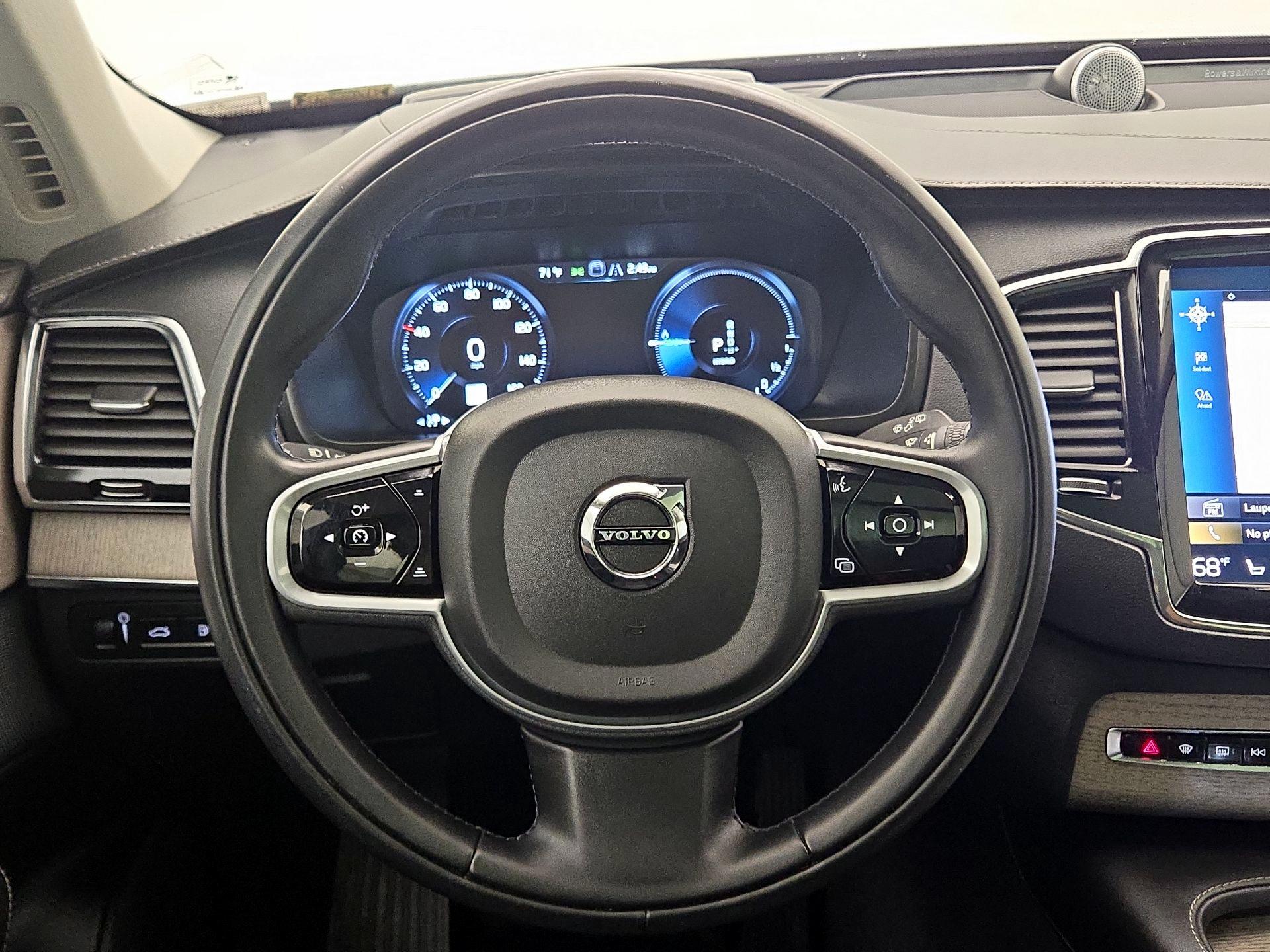 Thumbnail: 2022 Volvo XC90 - 10