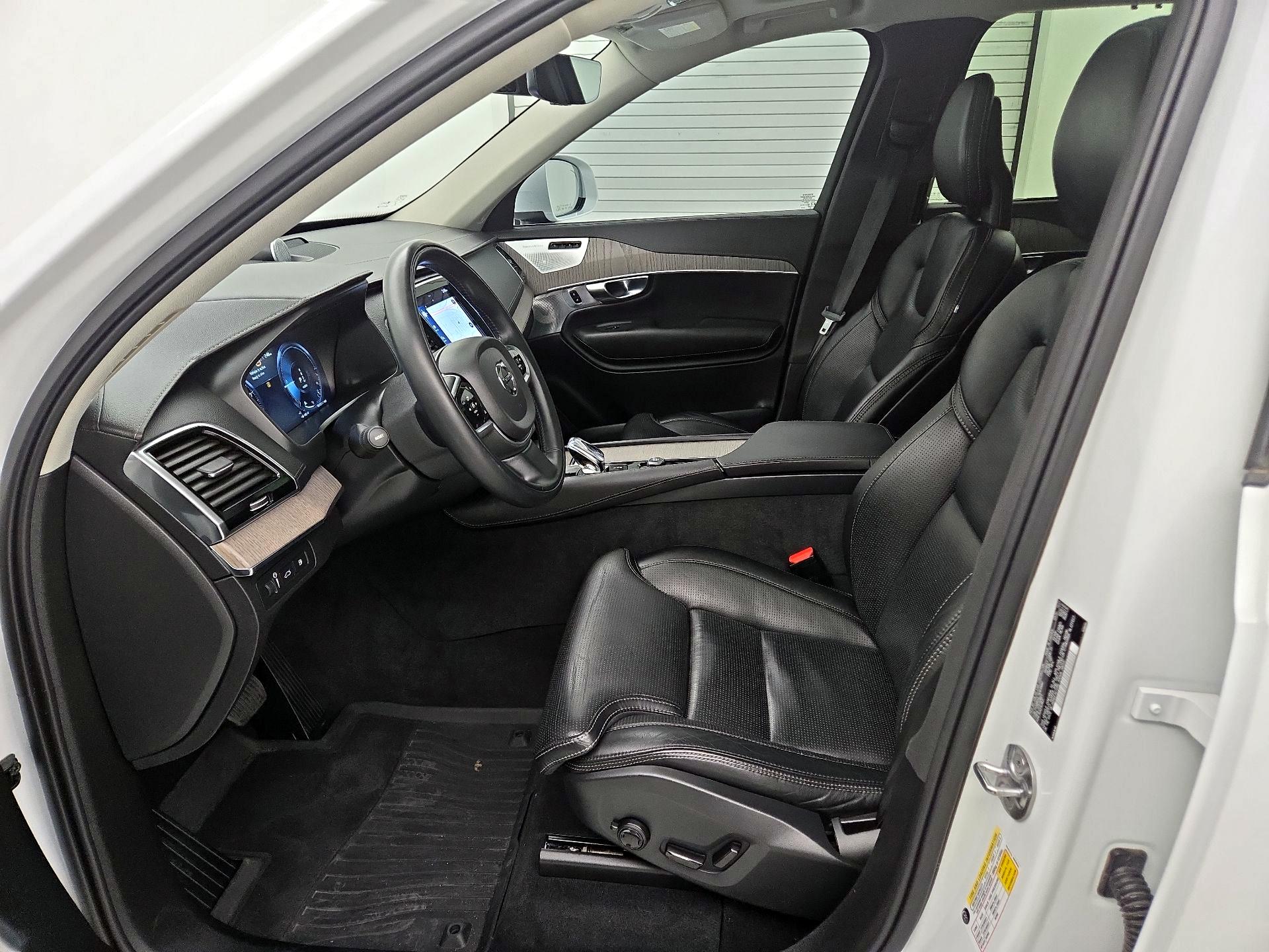 Thumbnail: 2022 Volvo XC90 - 11