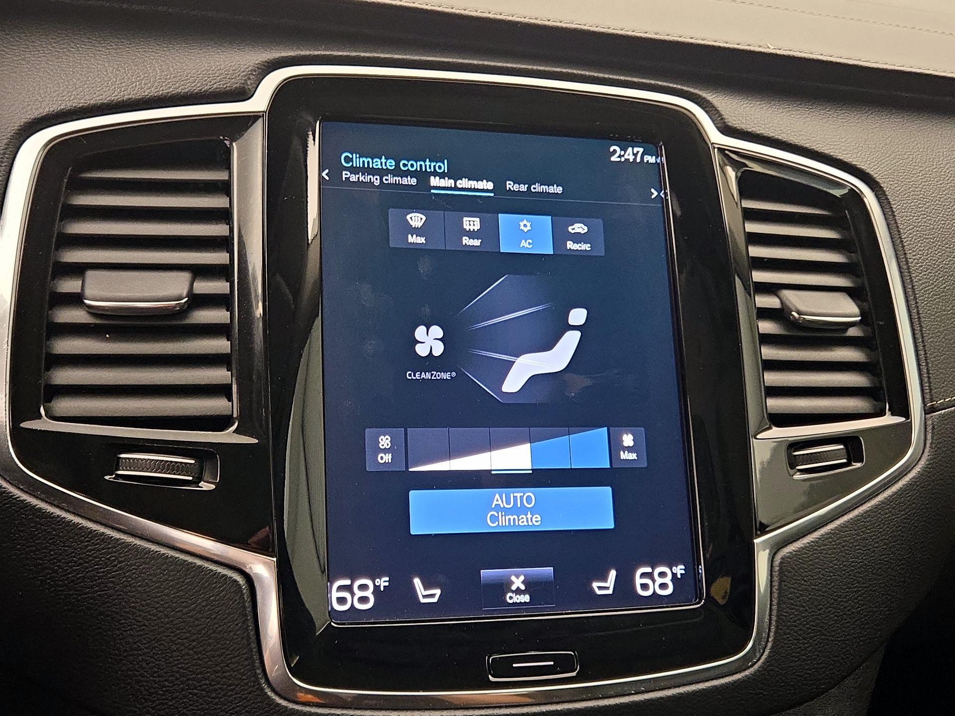 Thumbnail: 2022 Volvo XC90 - 17