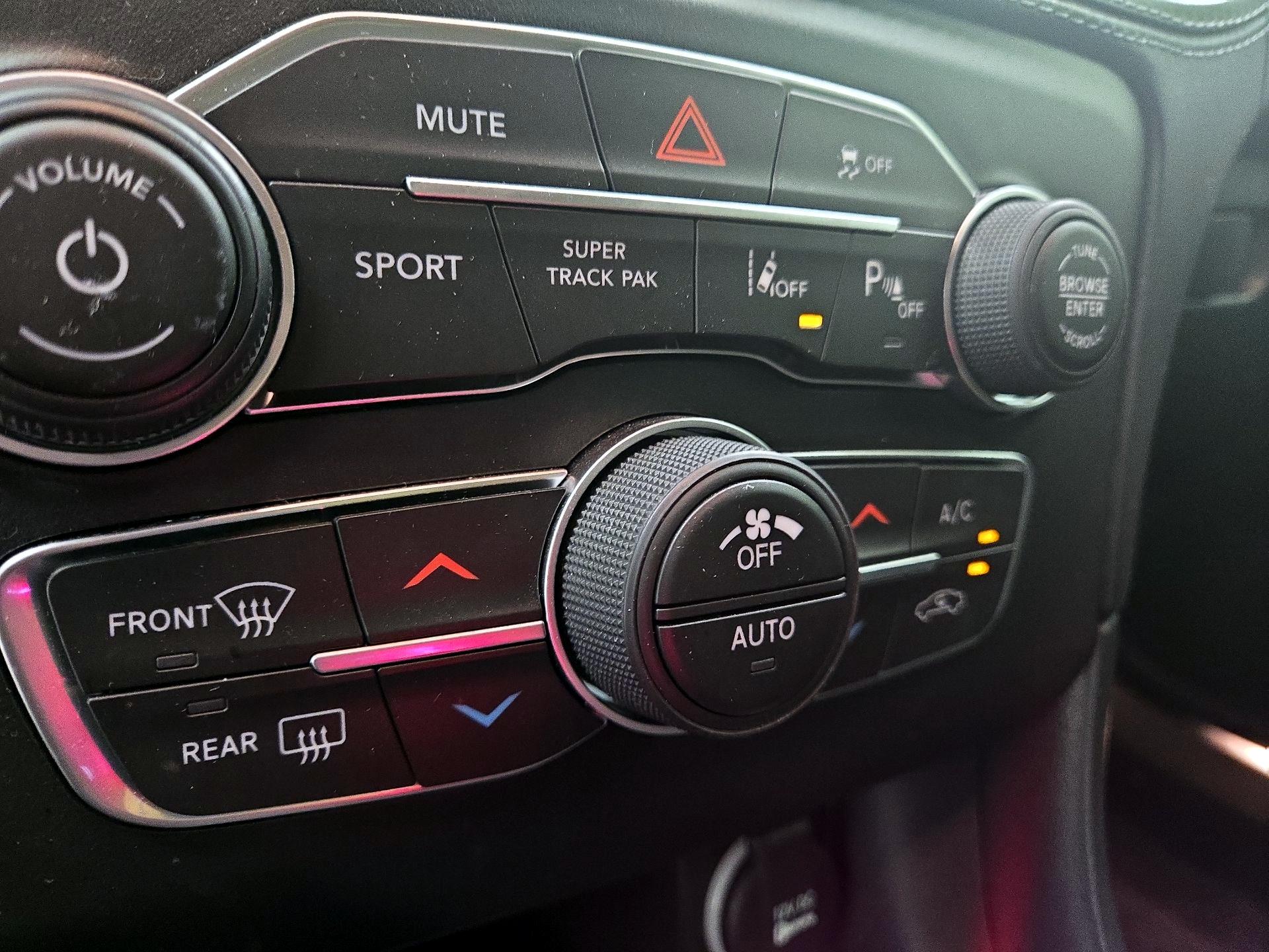 Thumbnail: 2023 Dodge Charger - 16