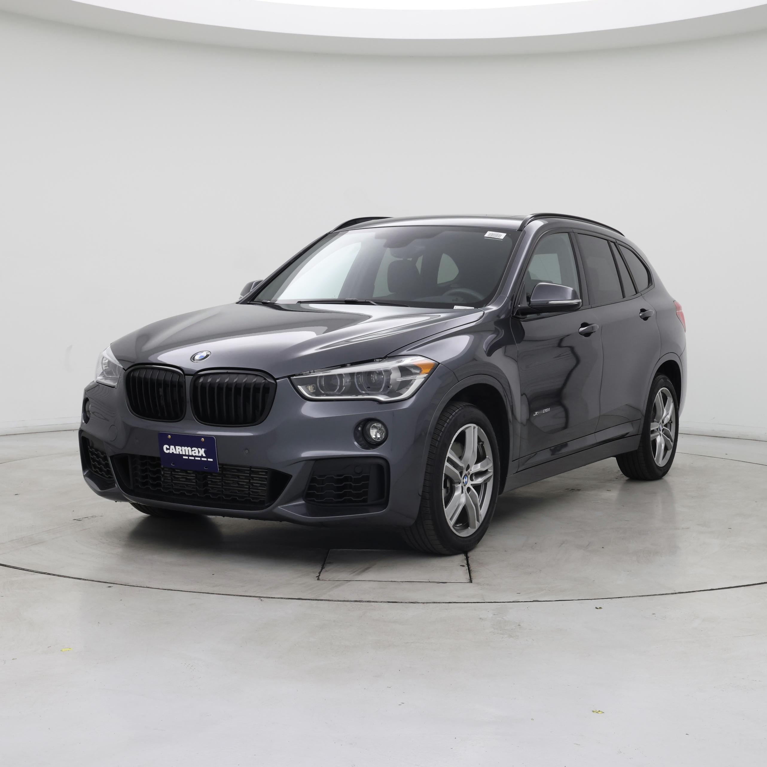 Thumbnail: 2018 BMW X1 - 4