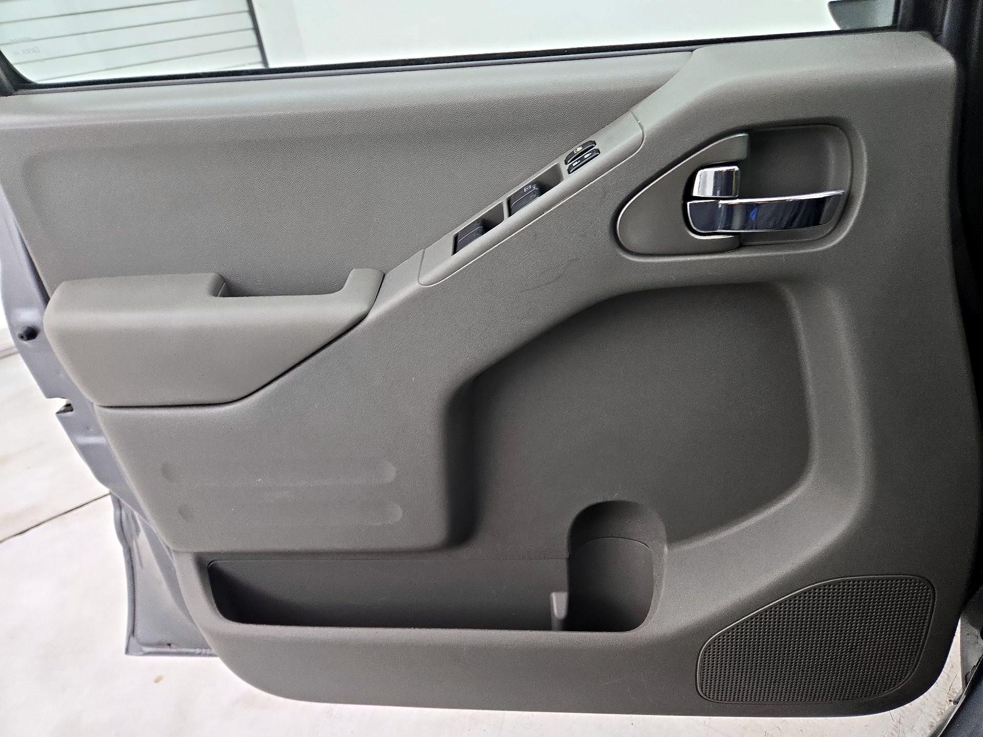 Thumbnail: 2019 Nissan Frontier - 12