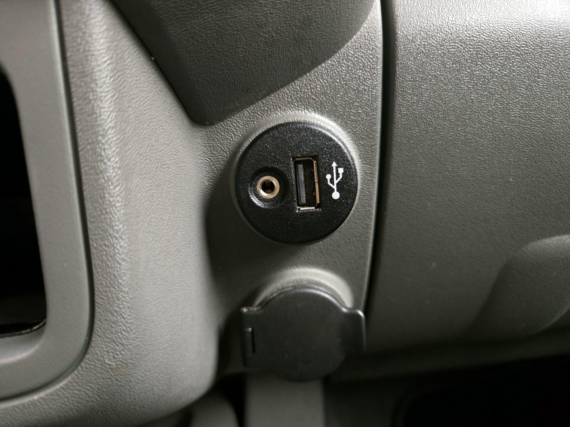 Thumbnail: 2019 Nissan Frontier - 18