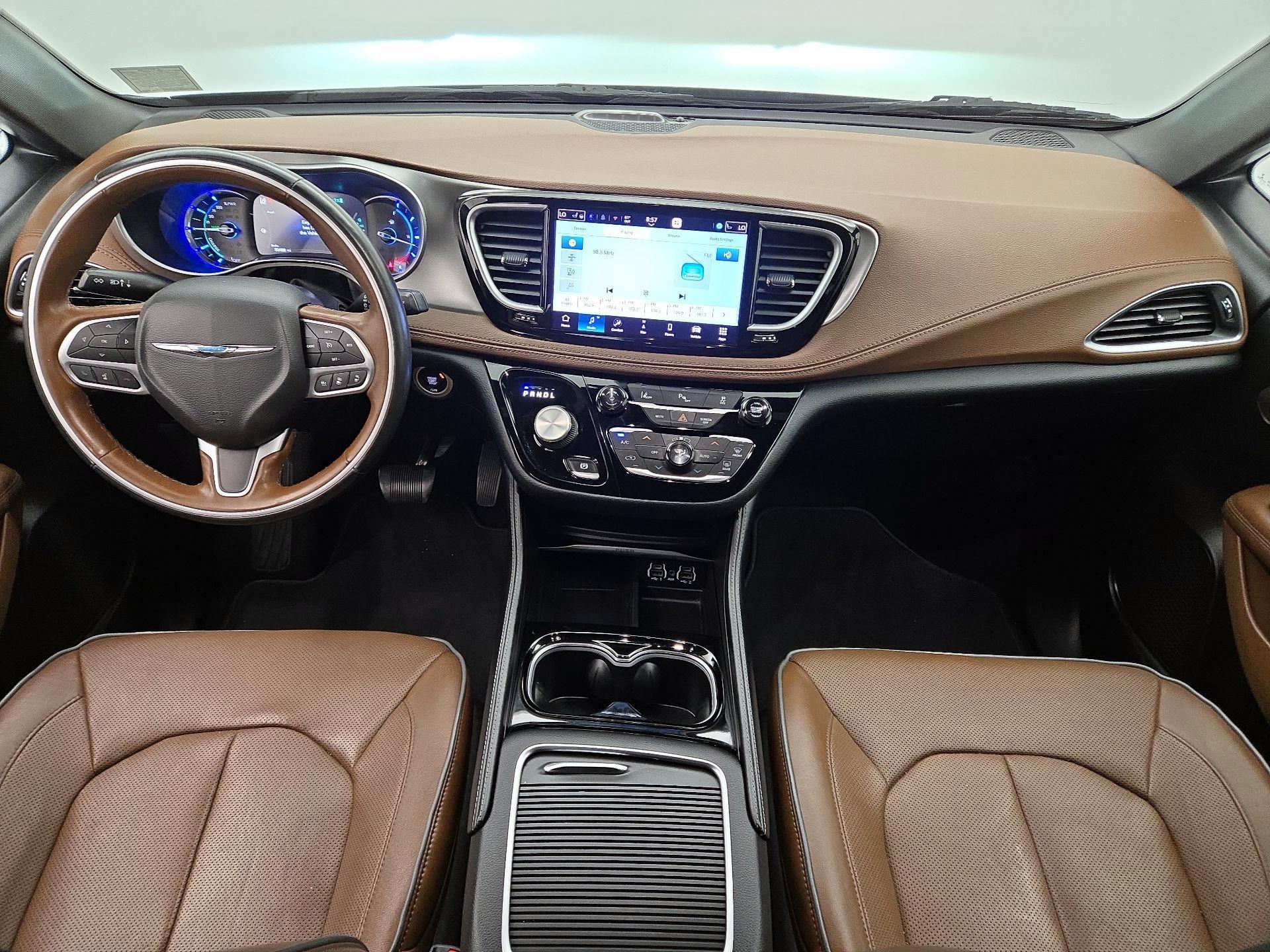 Thumbnail: 2021 Chrysler Pacifica - 9