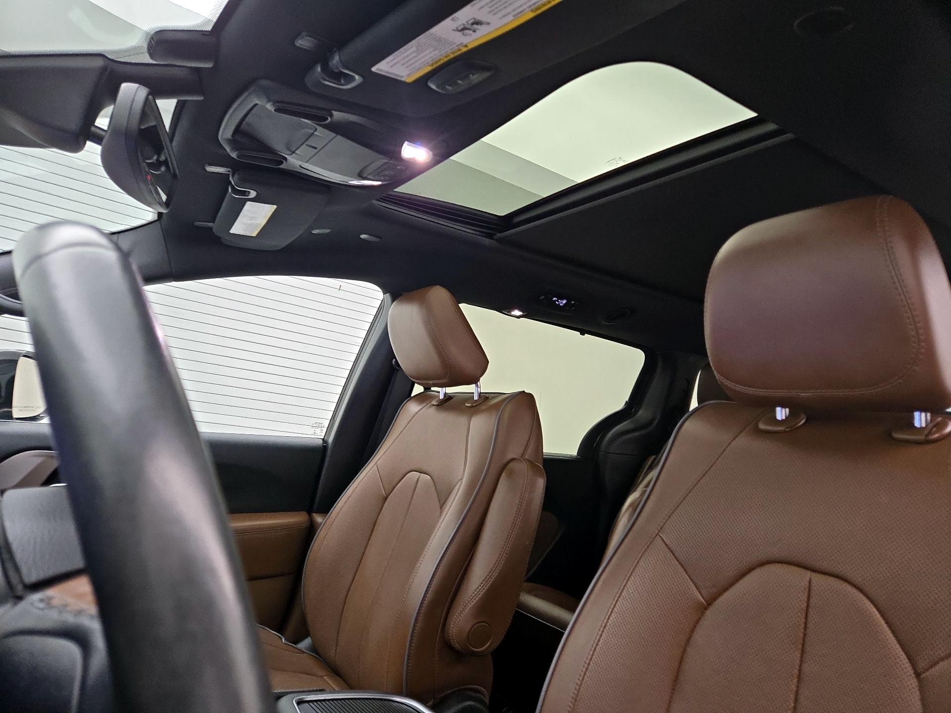 Thumbnail: 2021 Chrysler Pacifica - 20