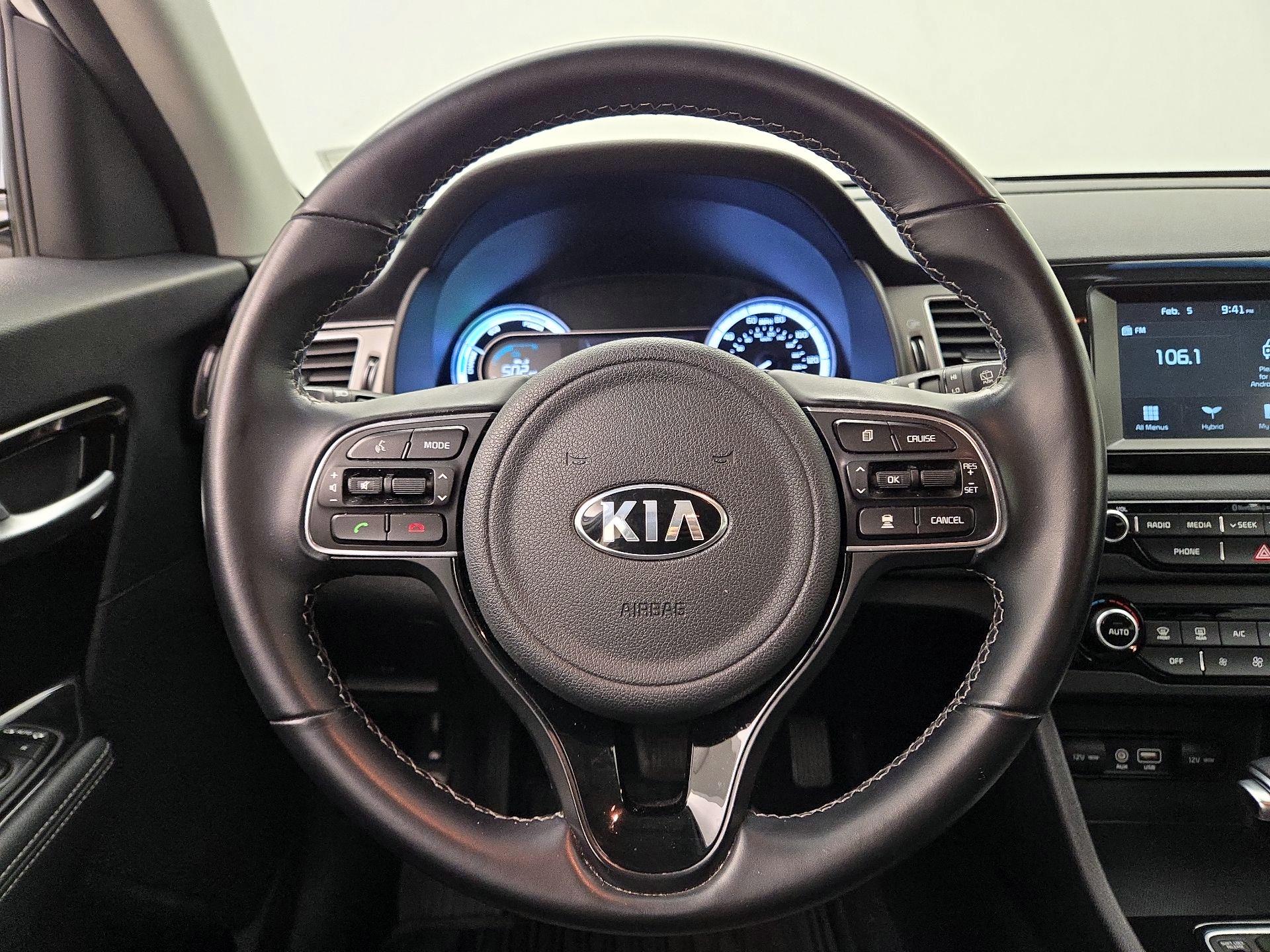 Thumbnail: 2019 Kia Niro - 10